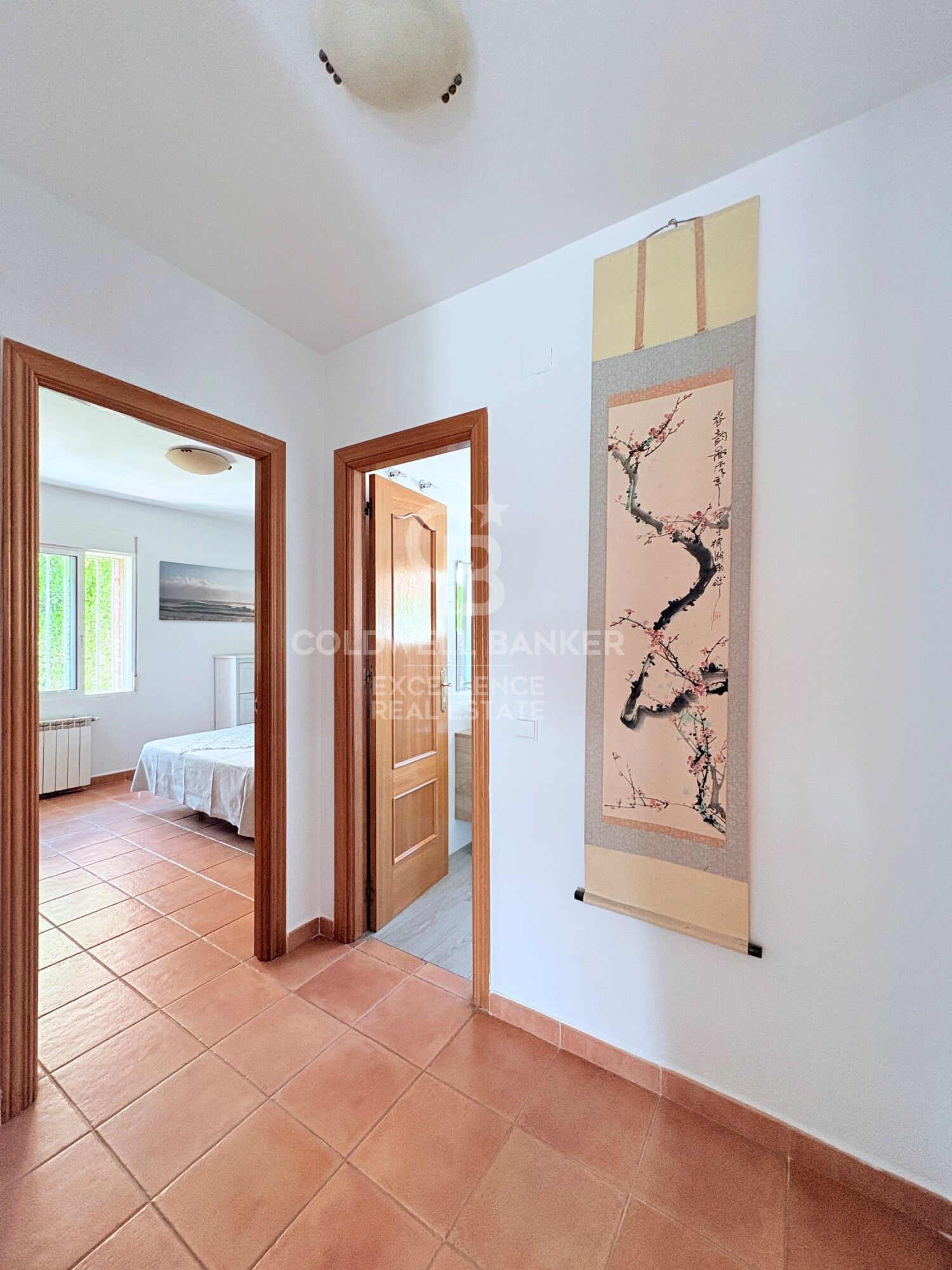 Exklusive Designer-Villa mit Schwimmbad, Fitnessstudio, Sommerküche und Supermarkt in 5 Minuten zu Fuß