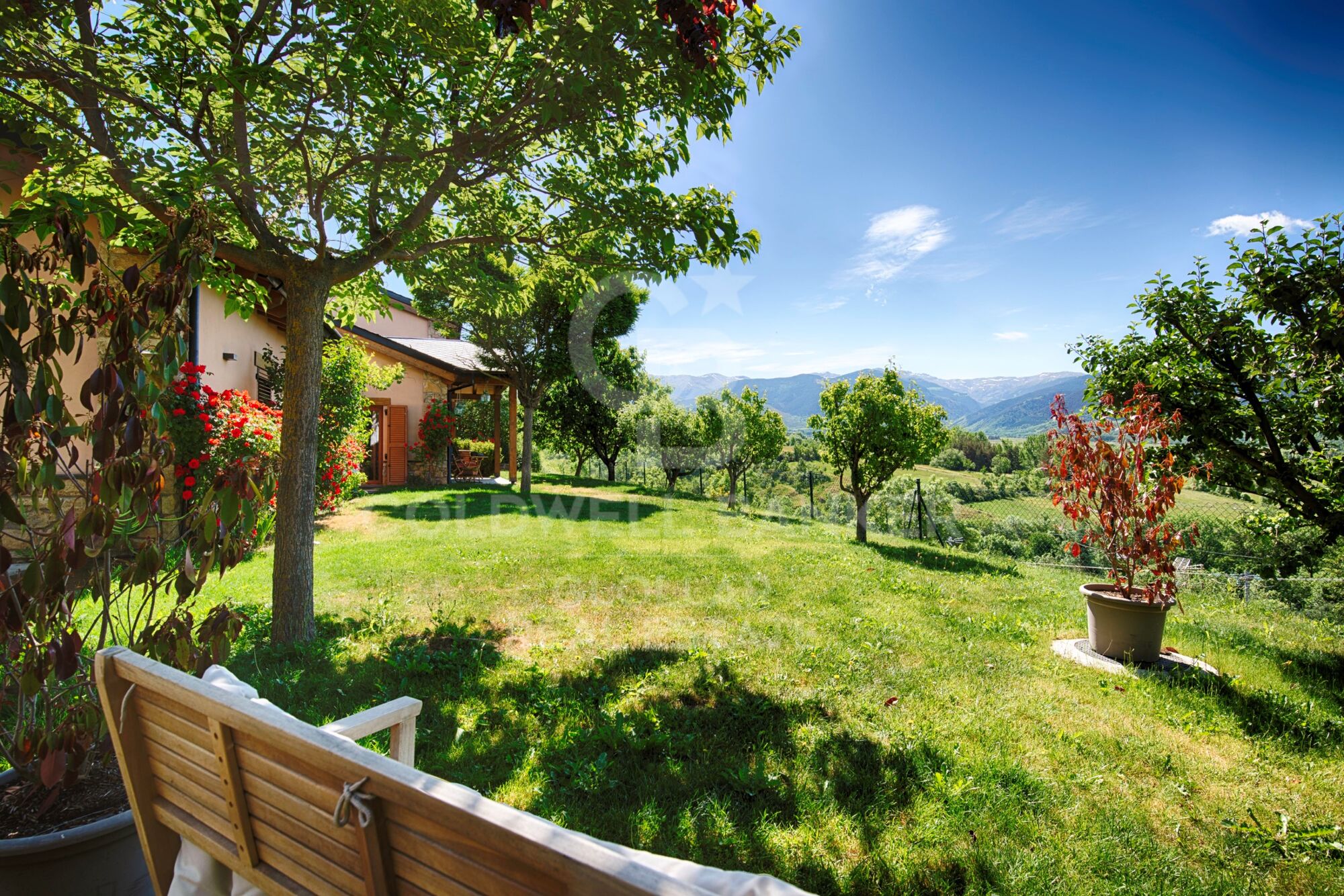 Résidence exclusive avec vue panoramique à Estavar