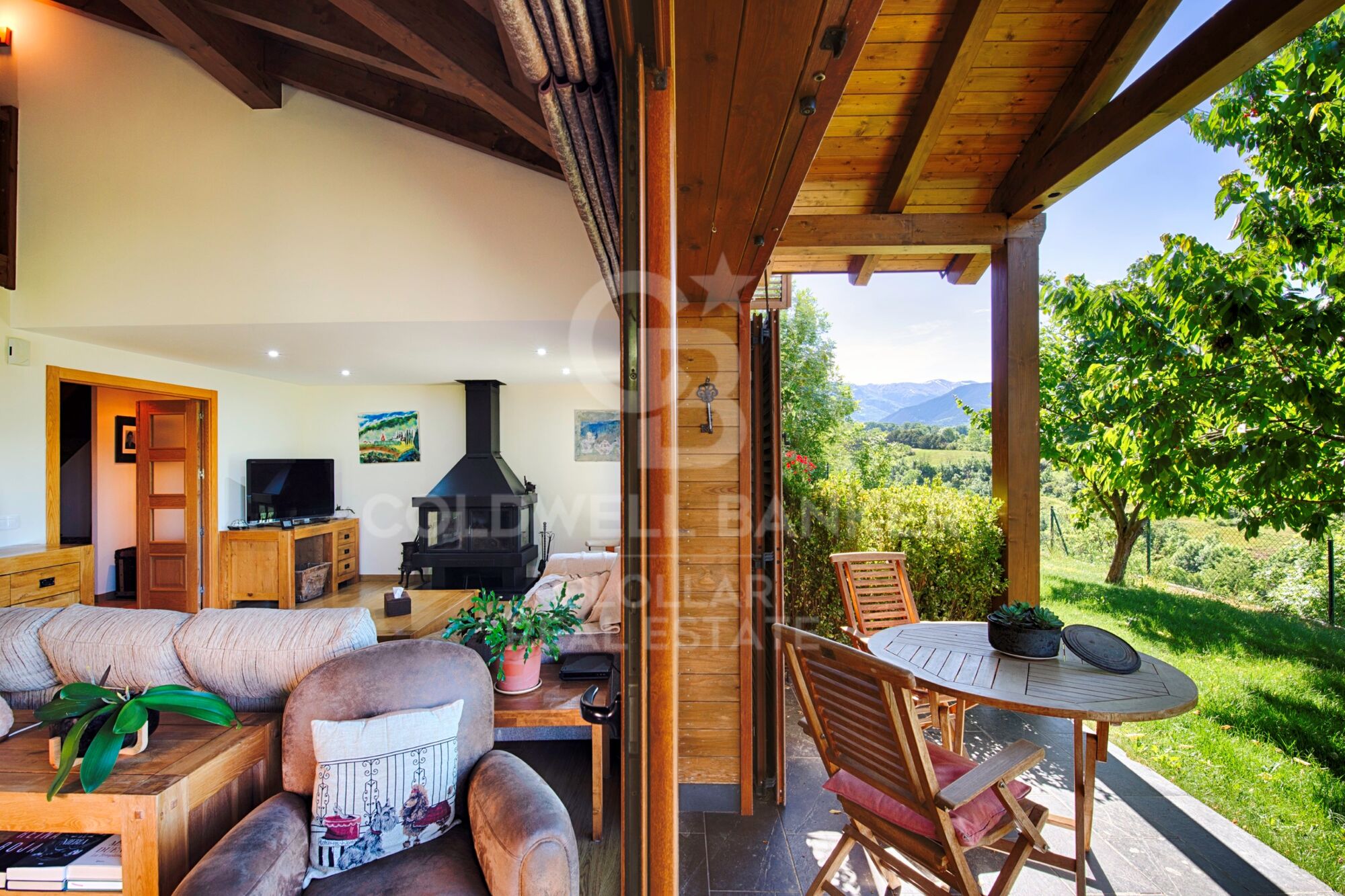 Résidence exclusive avec vue panoramique à Estavar