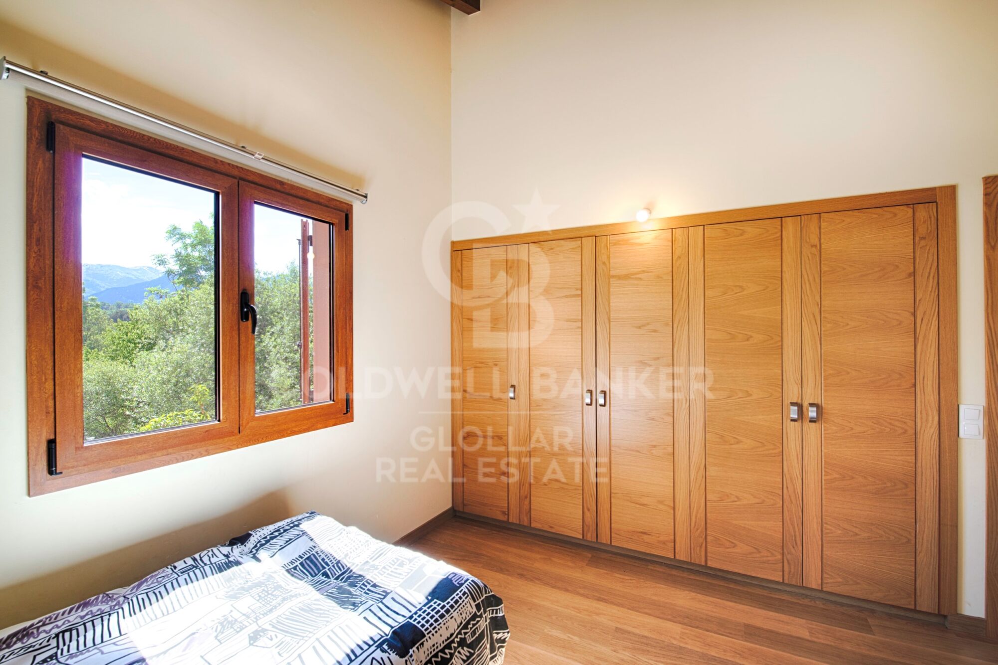 Exclusiva residencia con vistas panorámicas en Estavar