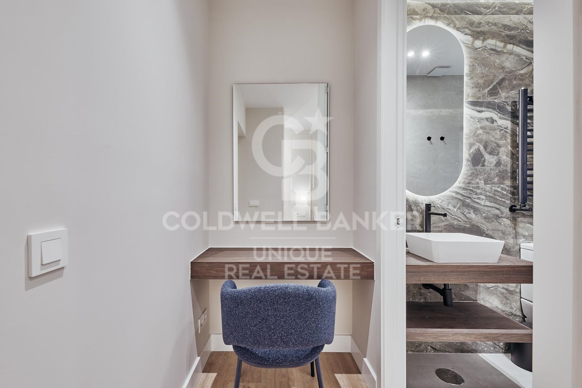 Renovated exterior apartment with 2 bedrooms and balcony in Castellana, Madrid