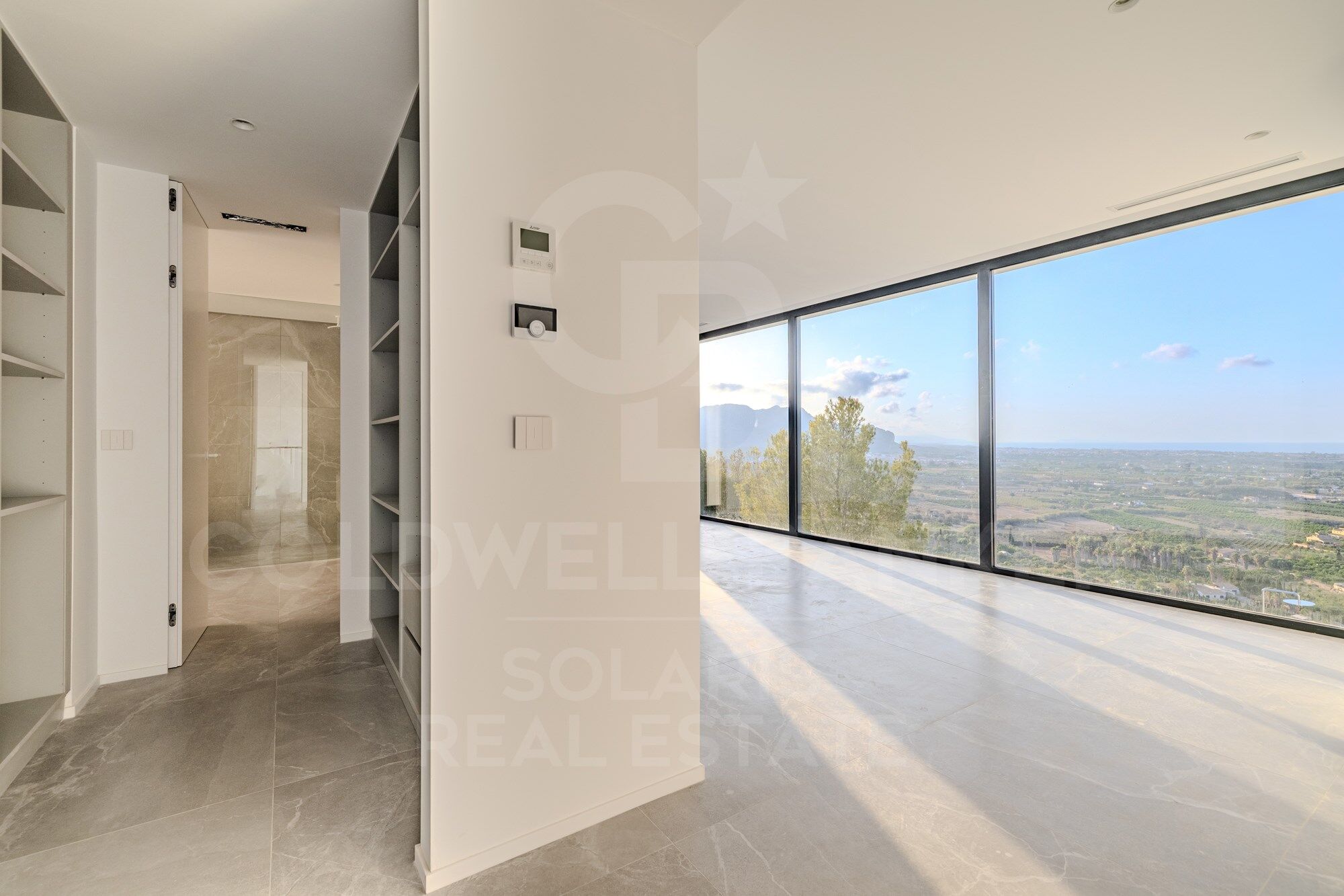 Exclusiva villa premium en La Sella con piscina interior, spa y panorámicas al Mediterráneo