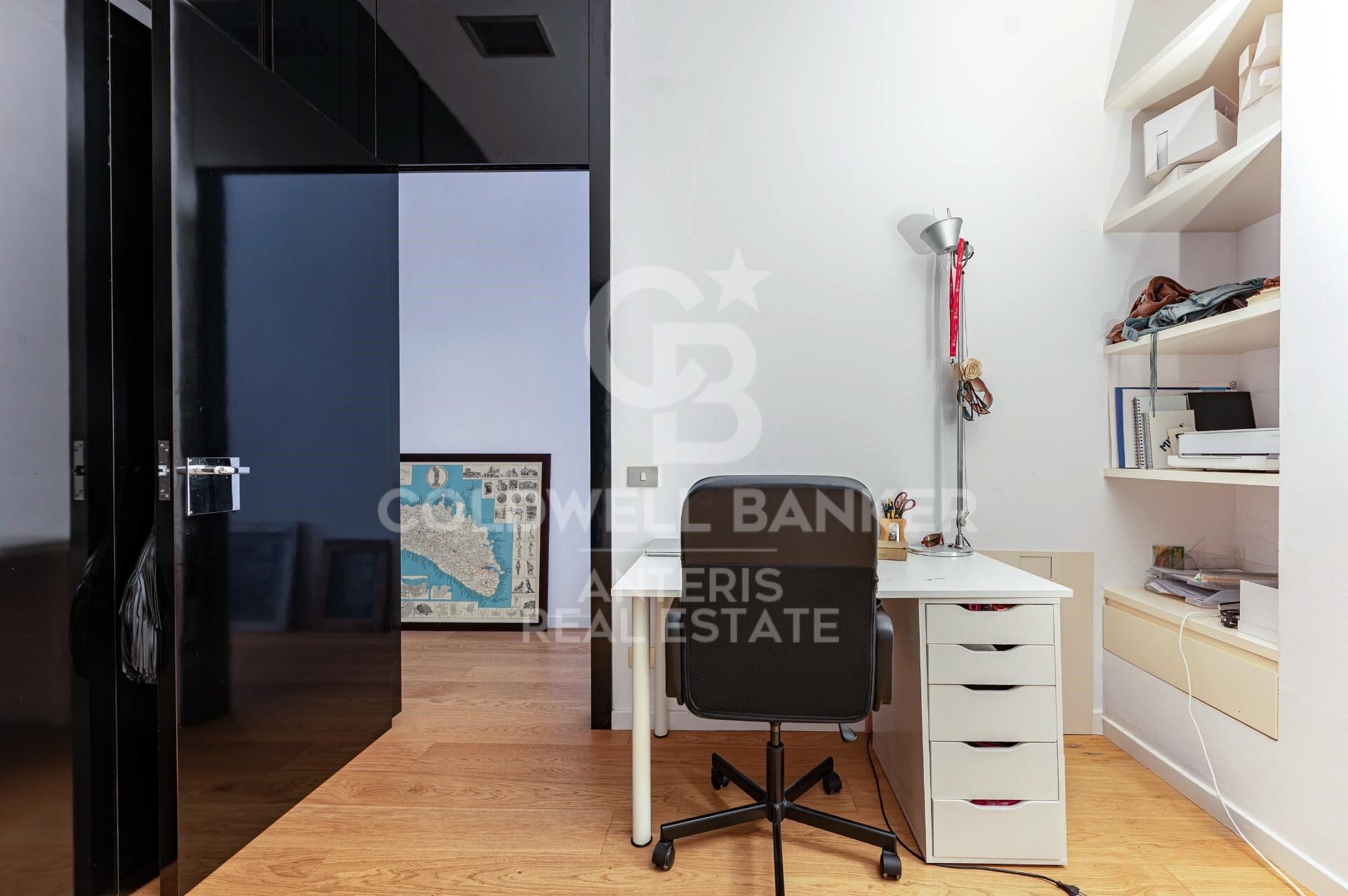 Bright duplex of 176m2 built, with a terrace of 32m2, in Vila de Gracia.