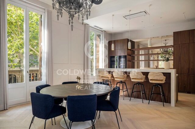 Exklusive Wohnung mit Terrasse in Eixample Derecho, Barcelona
