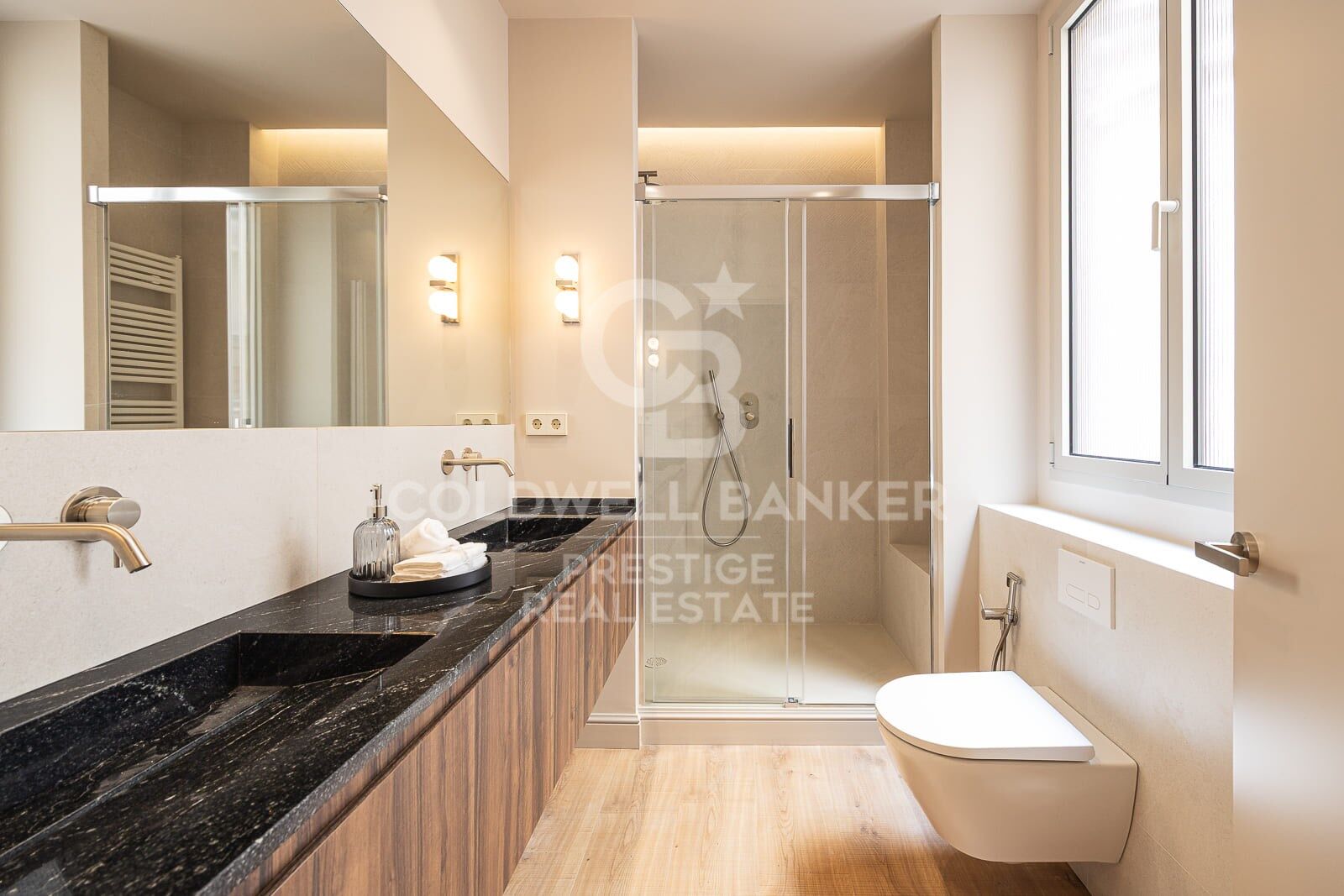 Appartement rénové à vendre dans l'Eixample Derecho