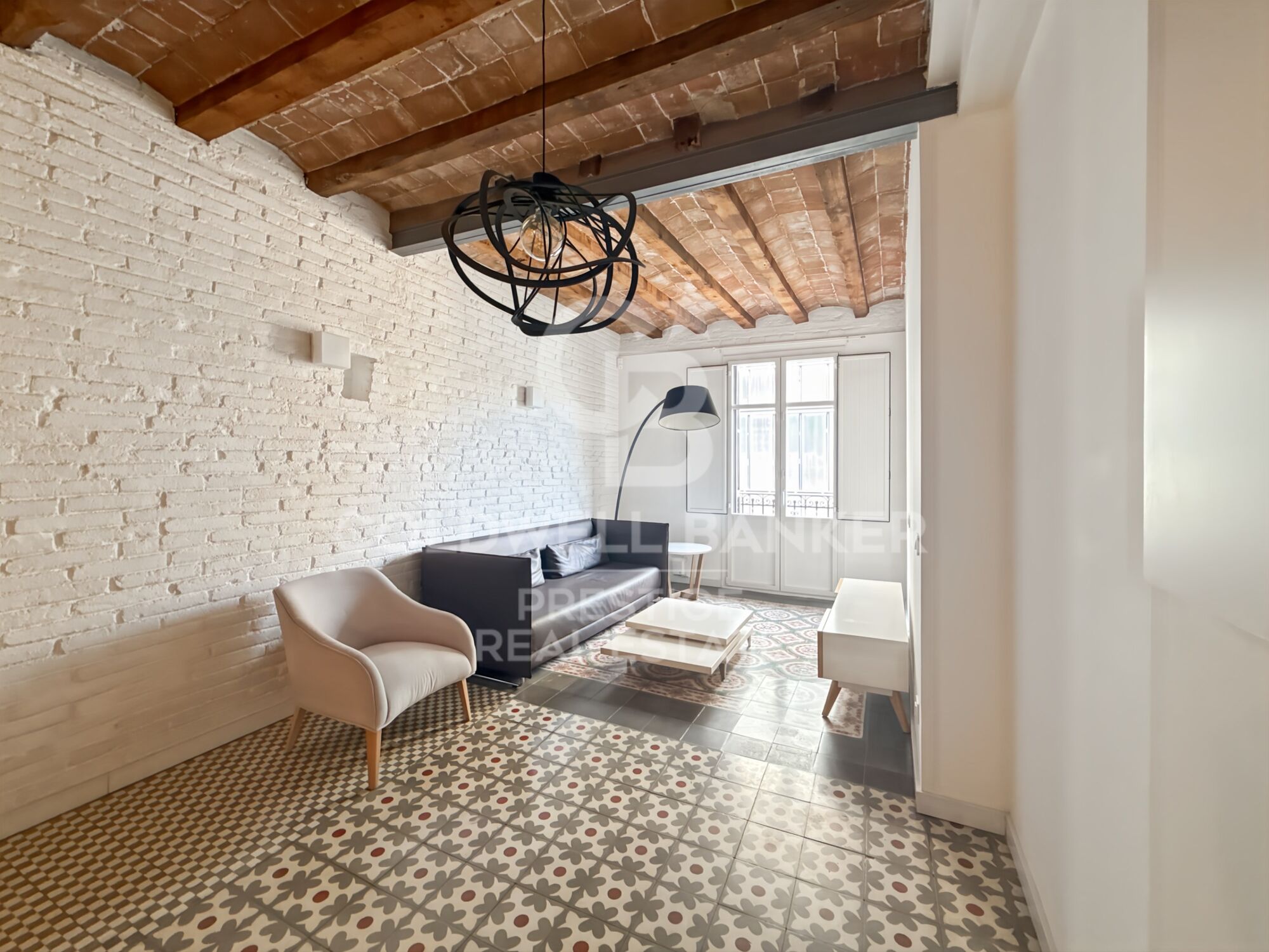 Renovated Apartment for Sale - Vila de Gràcia, Barcelona