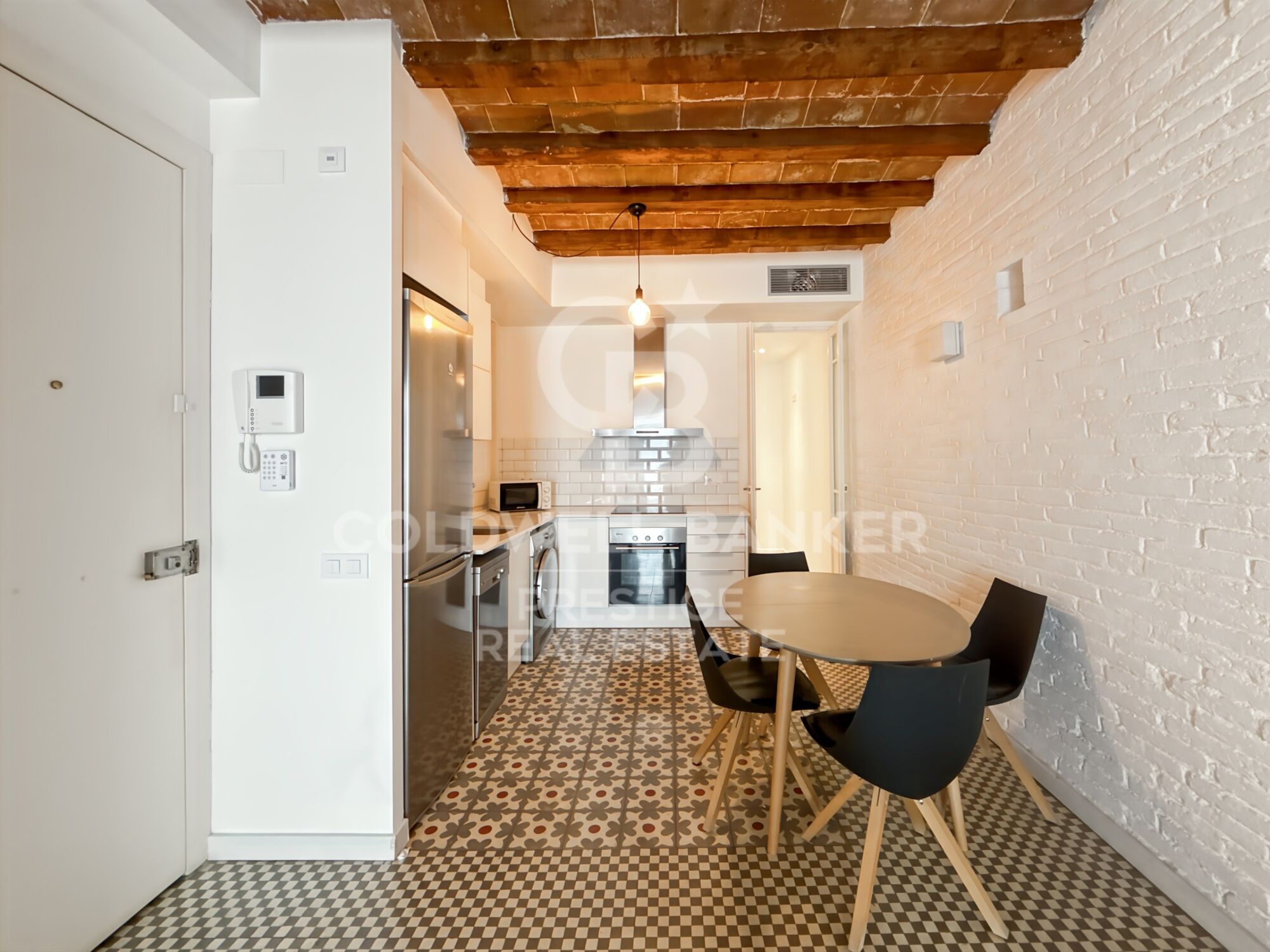 Renovated Apartment for Sale - Vila de Gràcia, Barcelona