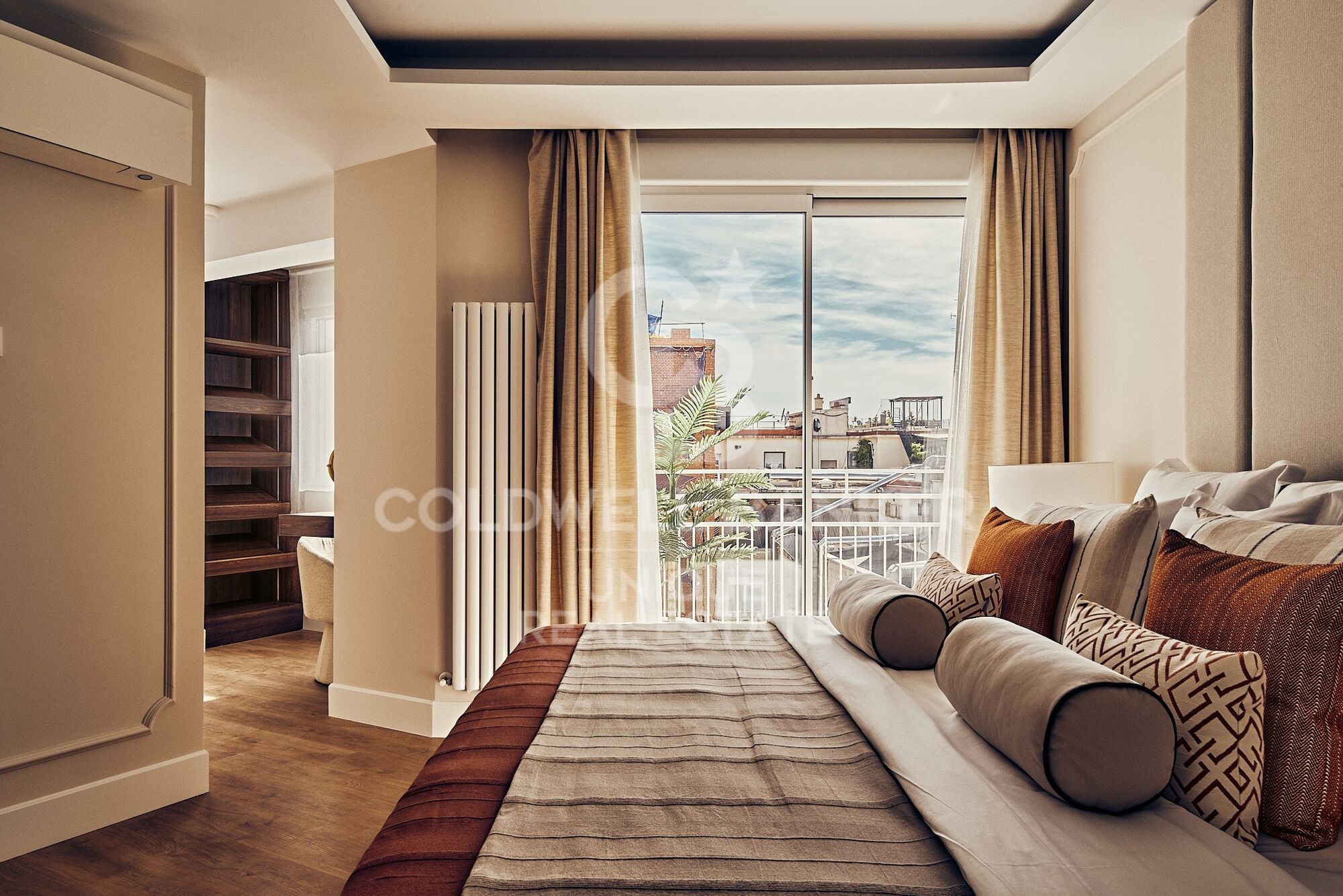 Four-bedroom apartment in Salamanca District