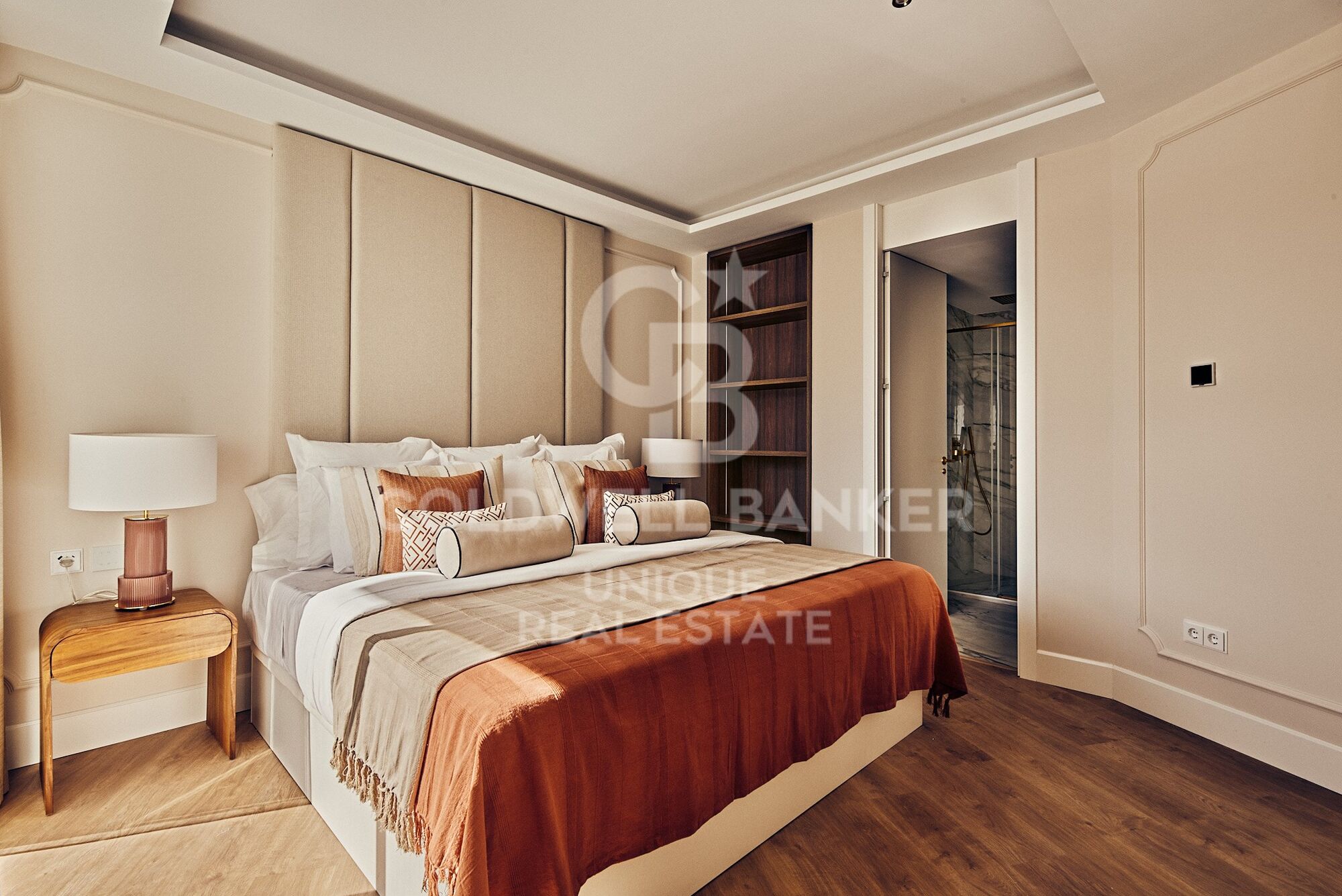 Four-bedroom apartment in Salamanca District