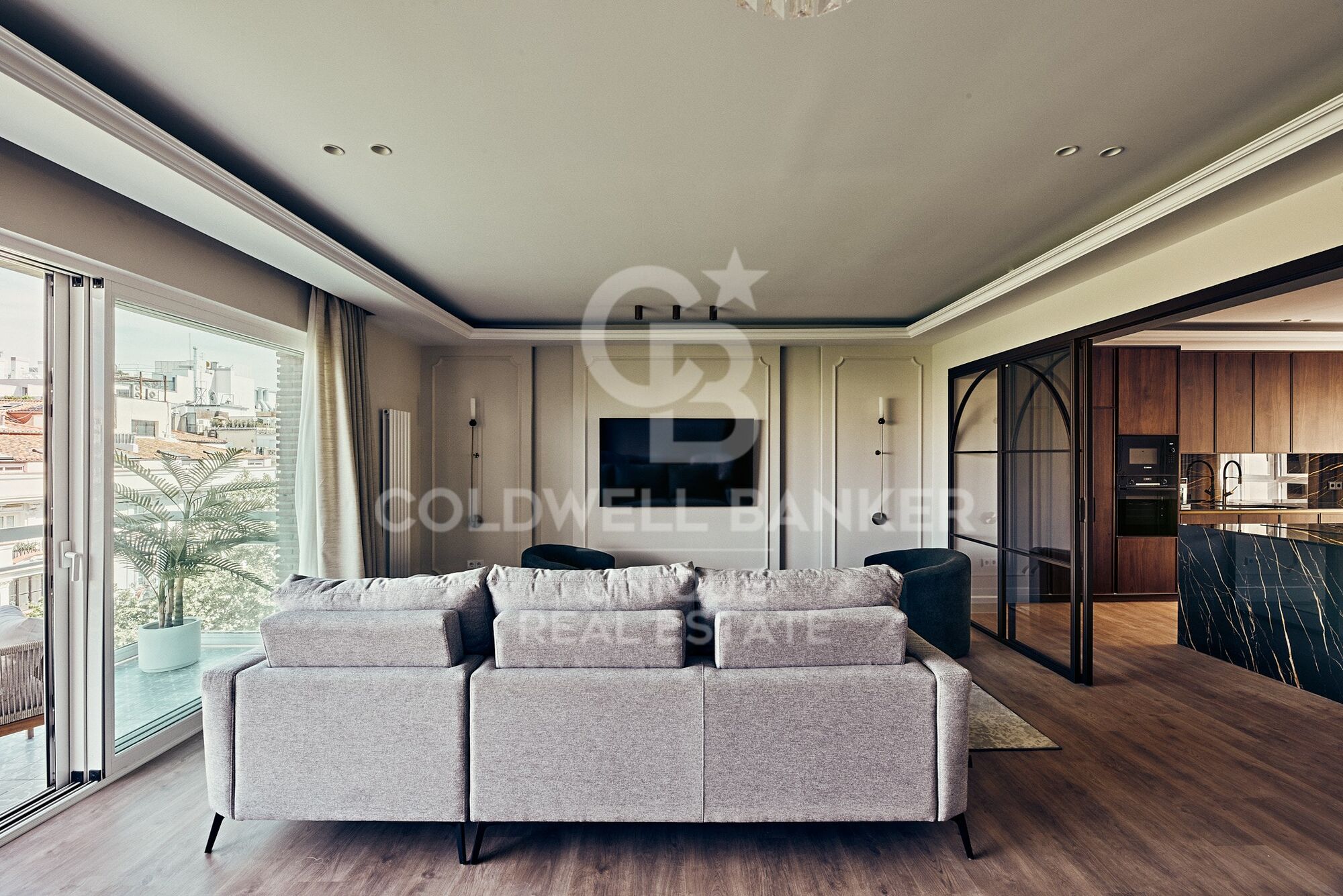 Four-bedroom apartment in Salamanca District