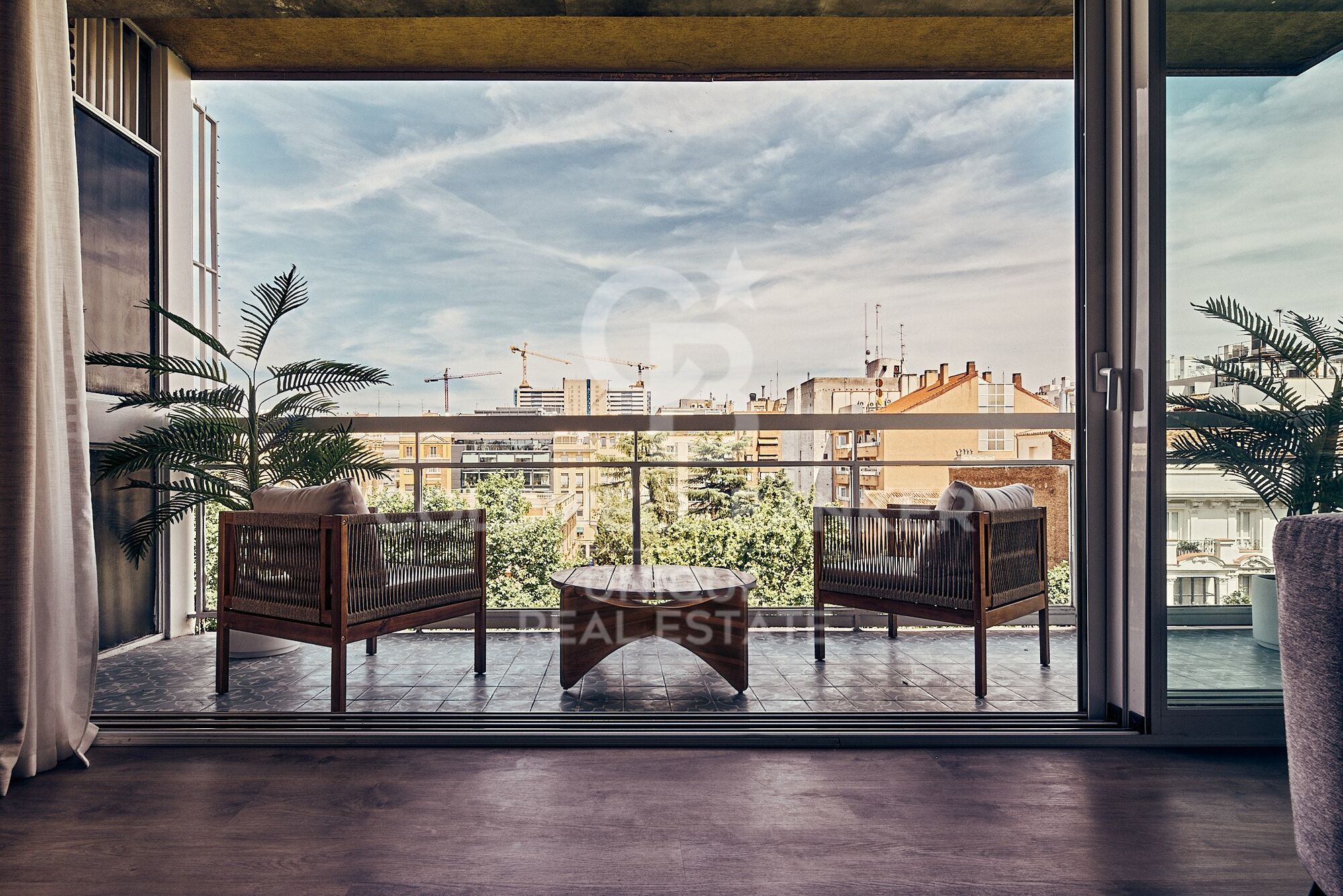 Four-bedroom apartment in Salamanca District