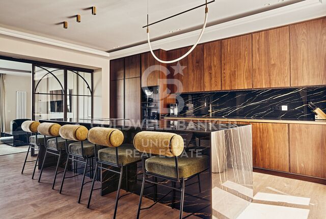 Four-bedroom apartment in Salamanca District