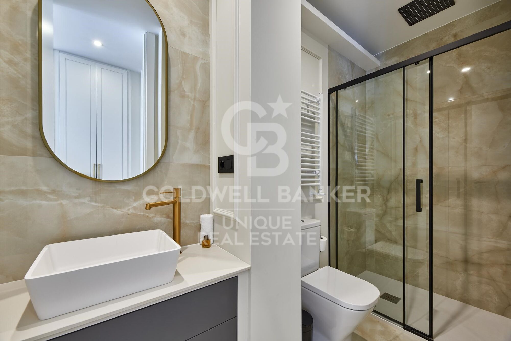 Appartement de deux chambres au cur du quartier de Salamanca.