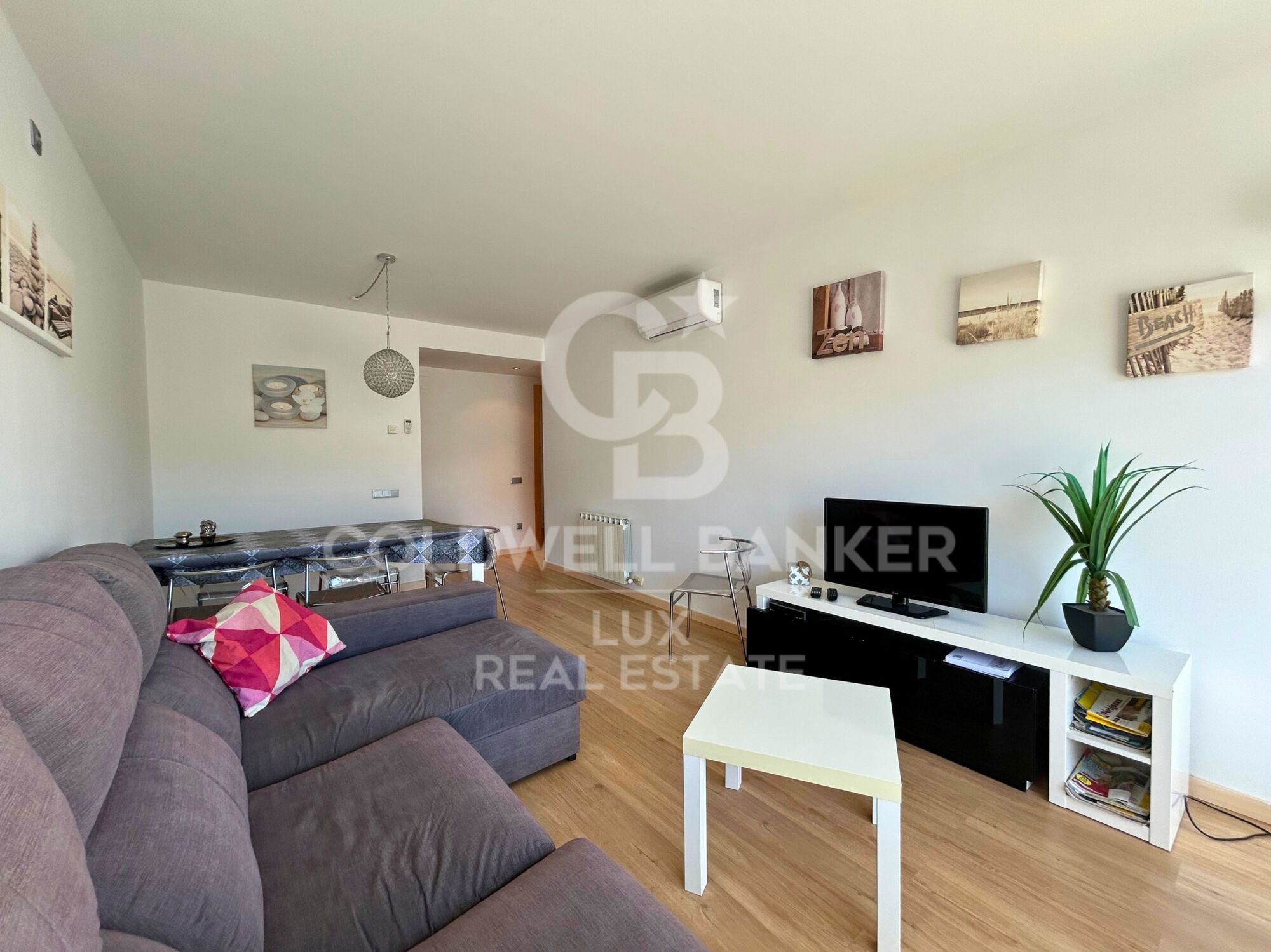 3-Zimmer-Wohnung im Zentrum von Roses mit Parkplatz, Abstellraum und Tourismuslizenz