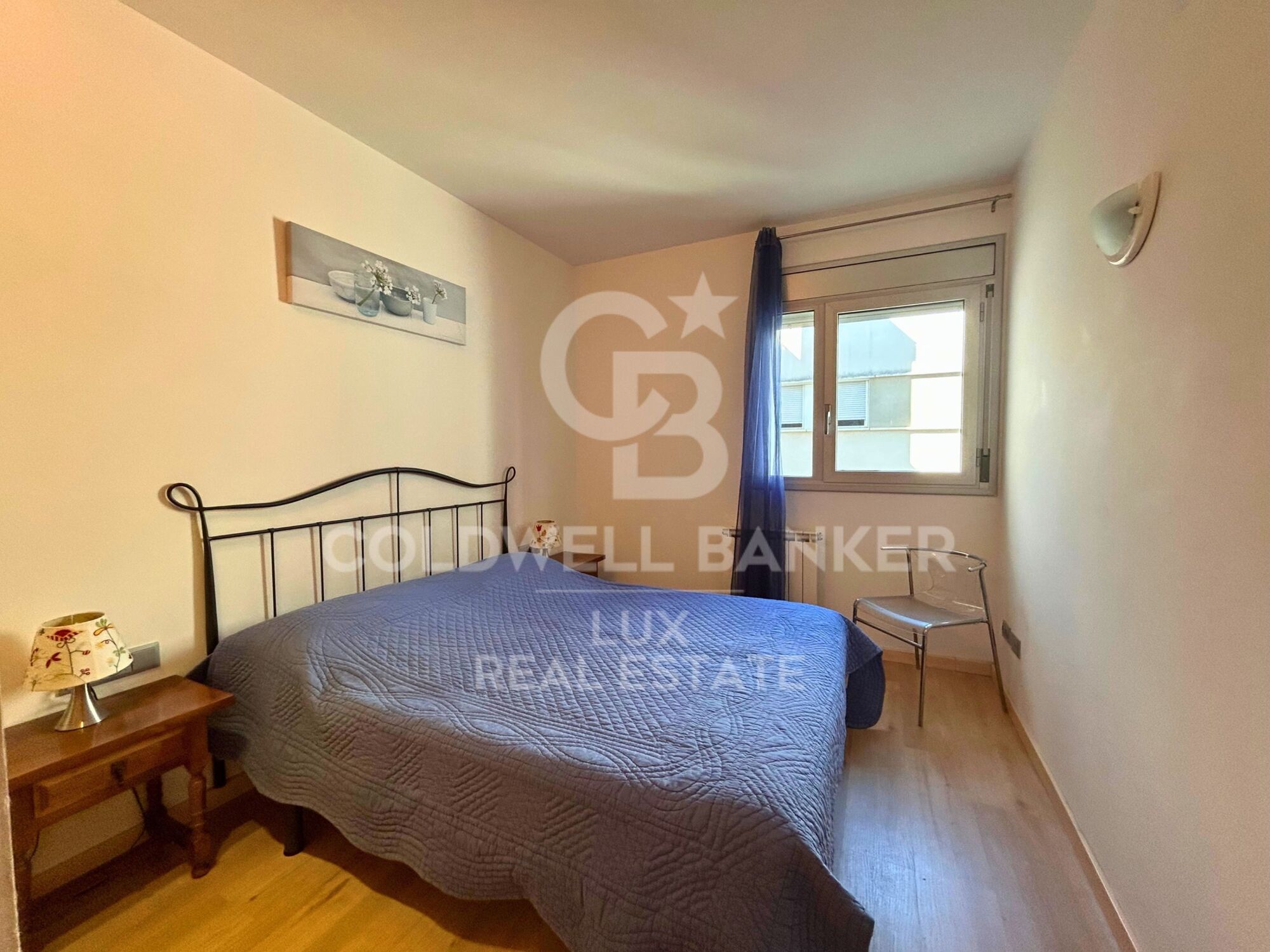 3-Zimmer-Wohnung im Zentrum von Roses mit Parkplatz, Abstellraum und Tourismuslizenz