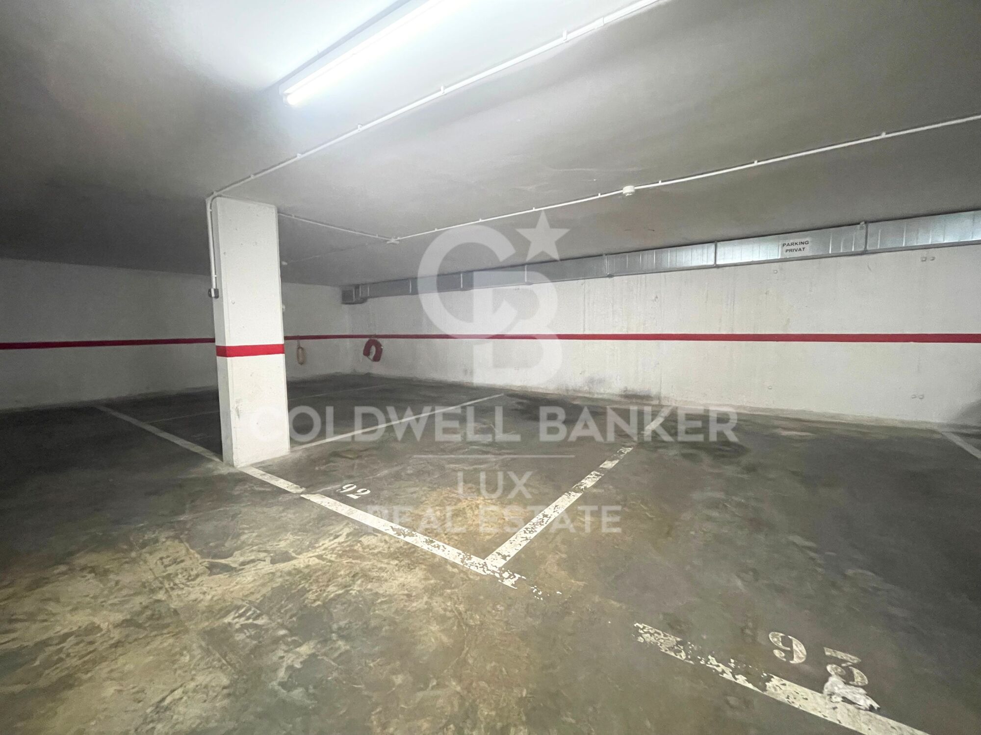3-Zimmer-Wohnung im Zentrum von Roses mit Parkplatz, Abstellraum und Tourismuslizenz