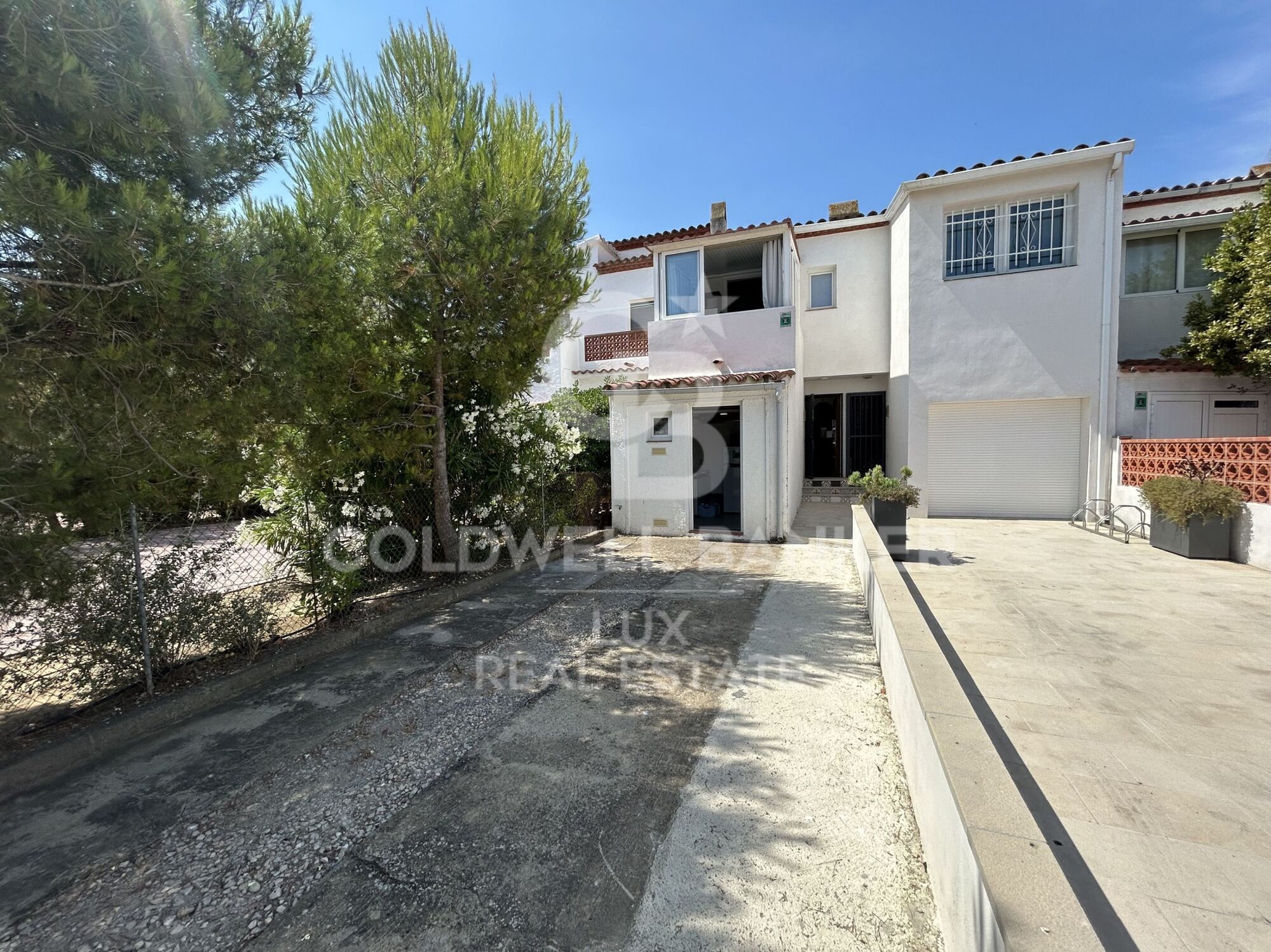 Casa con amarre privado y vistas abiertas en Santa Margarita, Roses