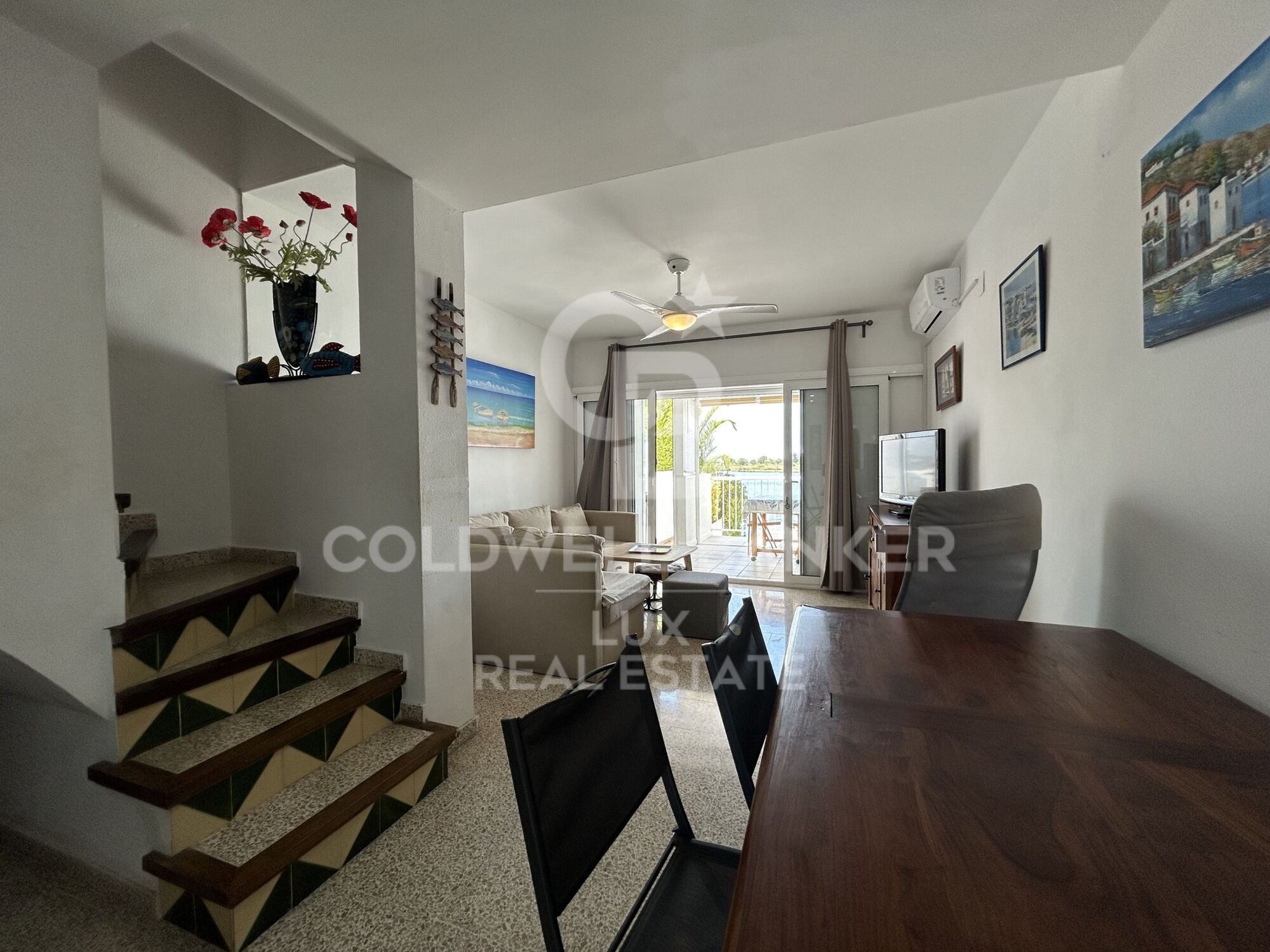 Casa con amarre privado y vistas abiertas en Santa Margarita, Roses