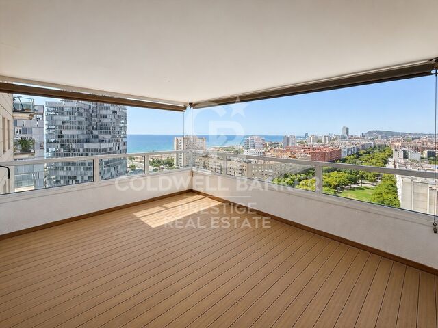 Planta 12 con orientación sur y vistas al mar