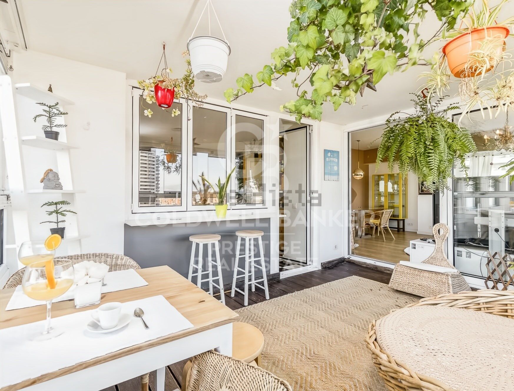 Illa del Bosc: Renovated apartment with sea views