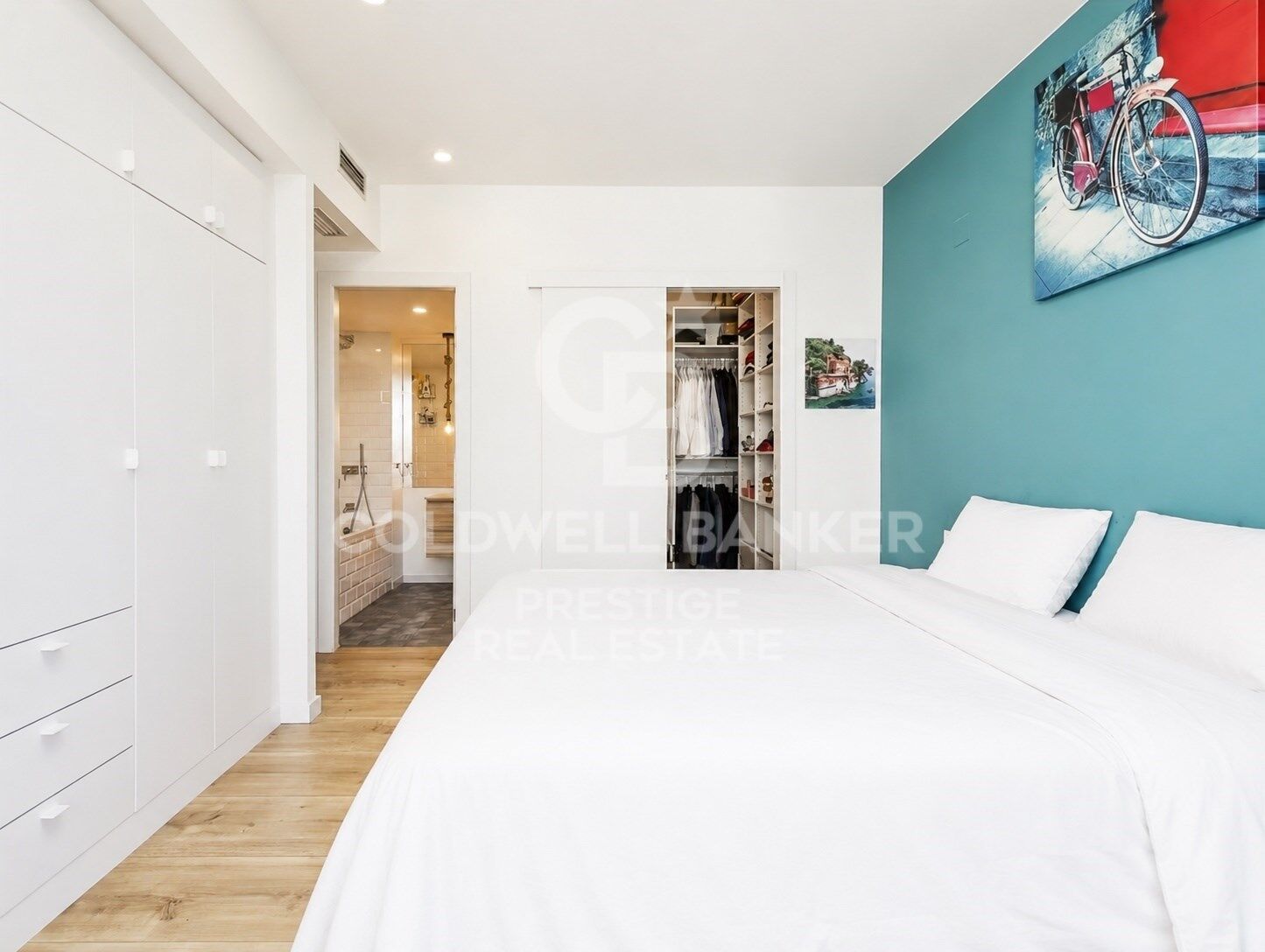 Illa del Bosc: Renovated apartment with sea views