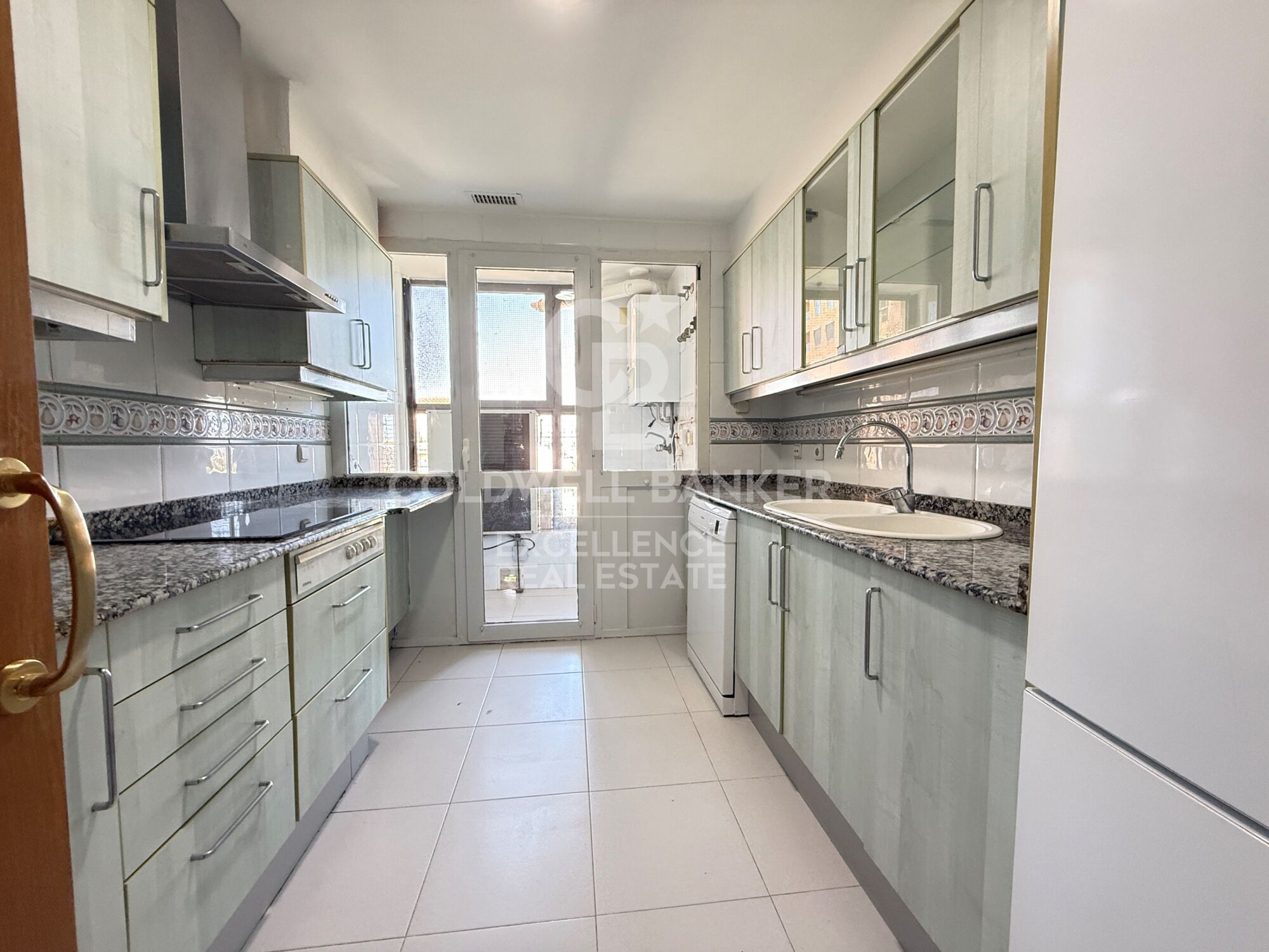 Appartement spacieux avec vue dégagée dans la Cité des Arts et des Sciences