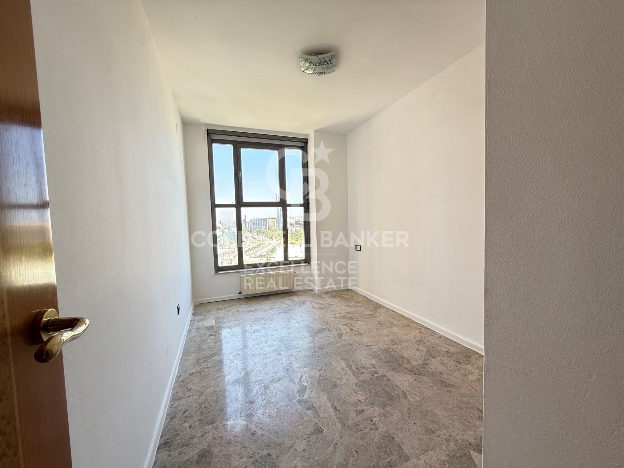 Appartement spacieux avec vue dégagée dans la Cité des Arts et des Sciences