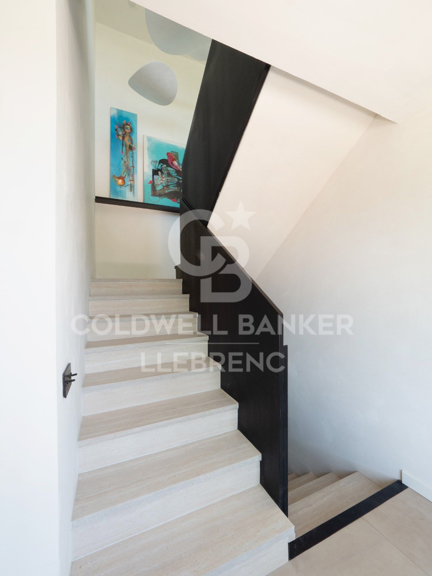 Exclusiva vivienda unifamiliar en venta con vistas panorámicas en Can Cortés, Sant Cugat del Vallès