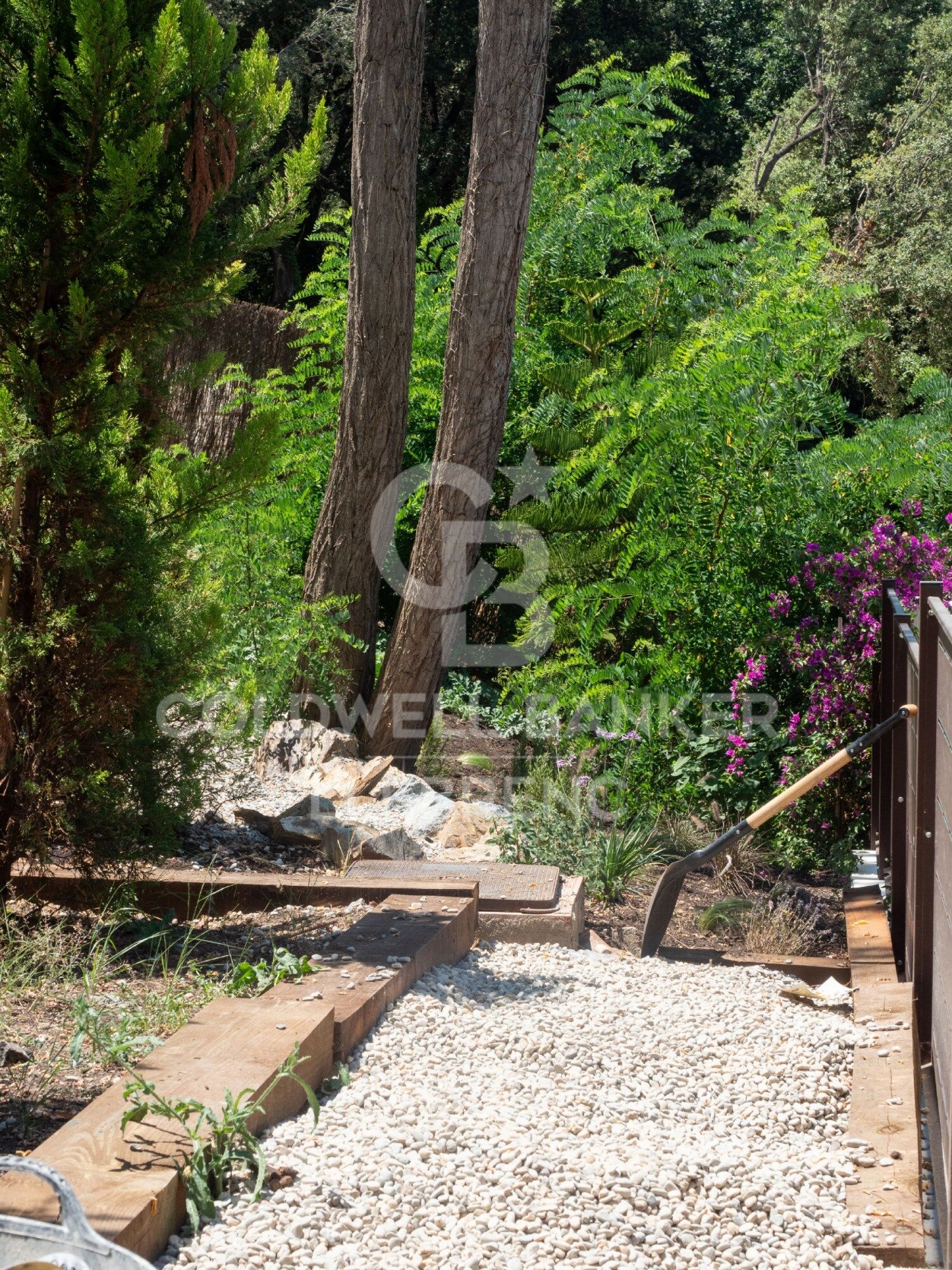 Exclusiva vivienda unifamiliar en venta con vistas panorámicas en Can Cortés, Sant Cugat del Vallès
