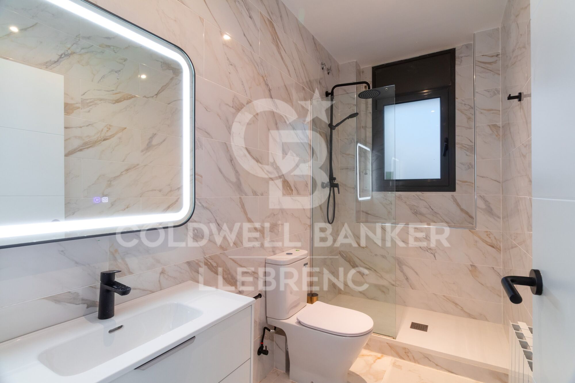 Espectacular casa unifamiliar e venta con jardín y piscina de 507 m² con piscina y jardín en Can Cortés