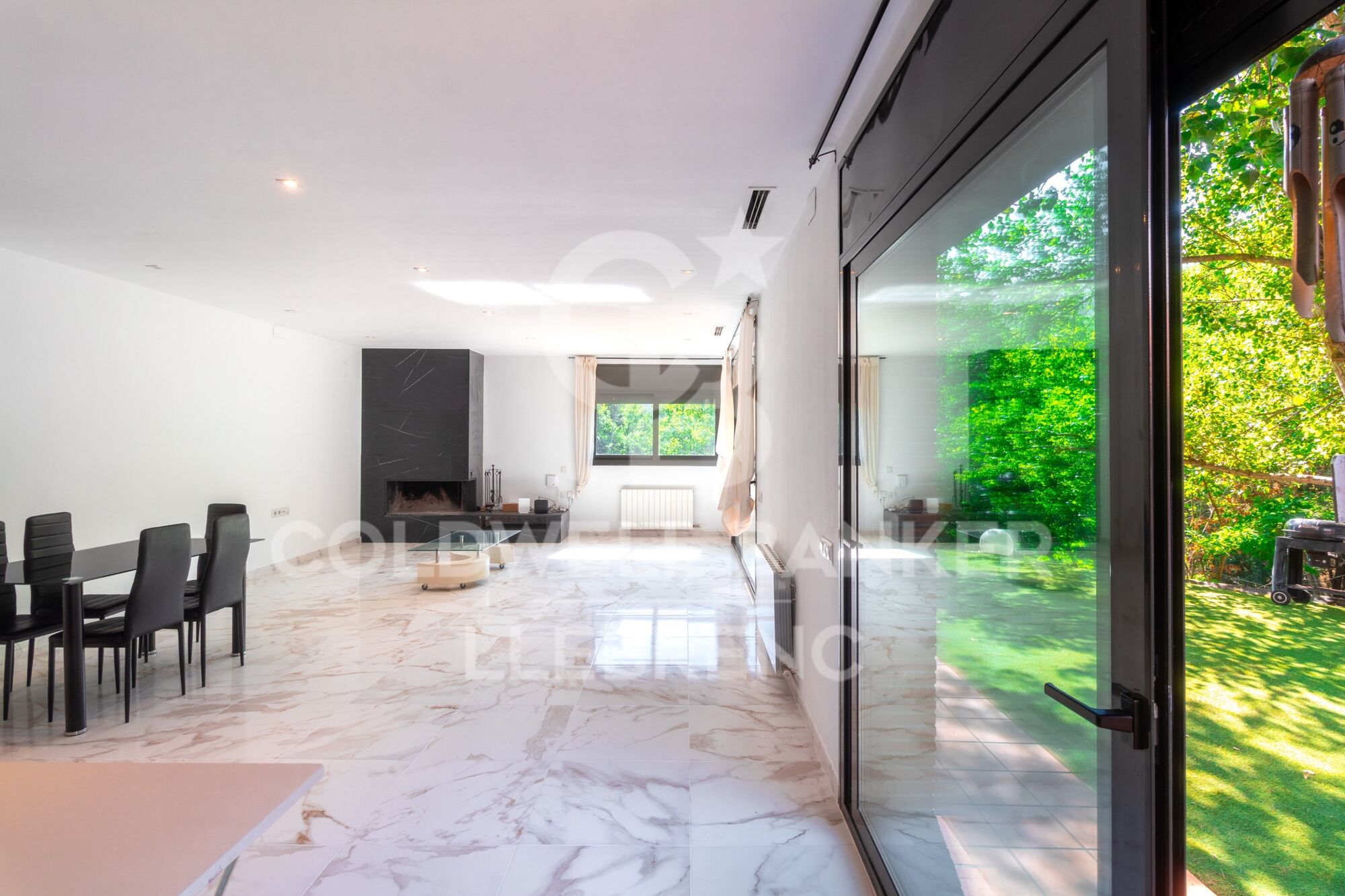Espectacular casa unifamiliar e venta con jardín y piscina de 507 m² con piscina y jardín en Can Cortés