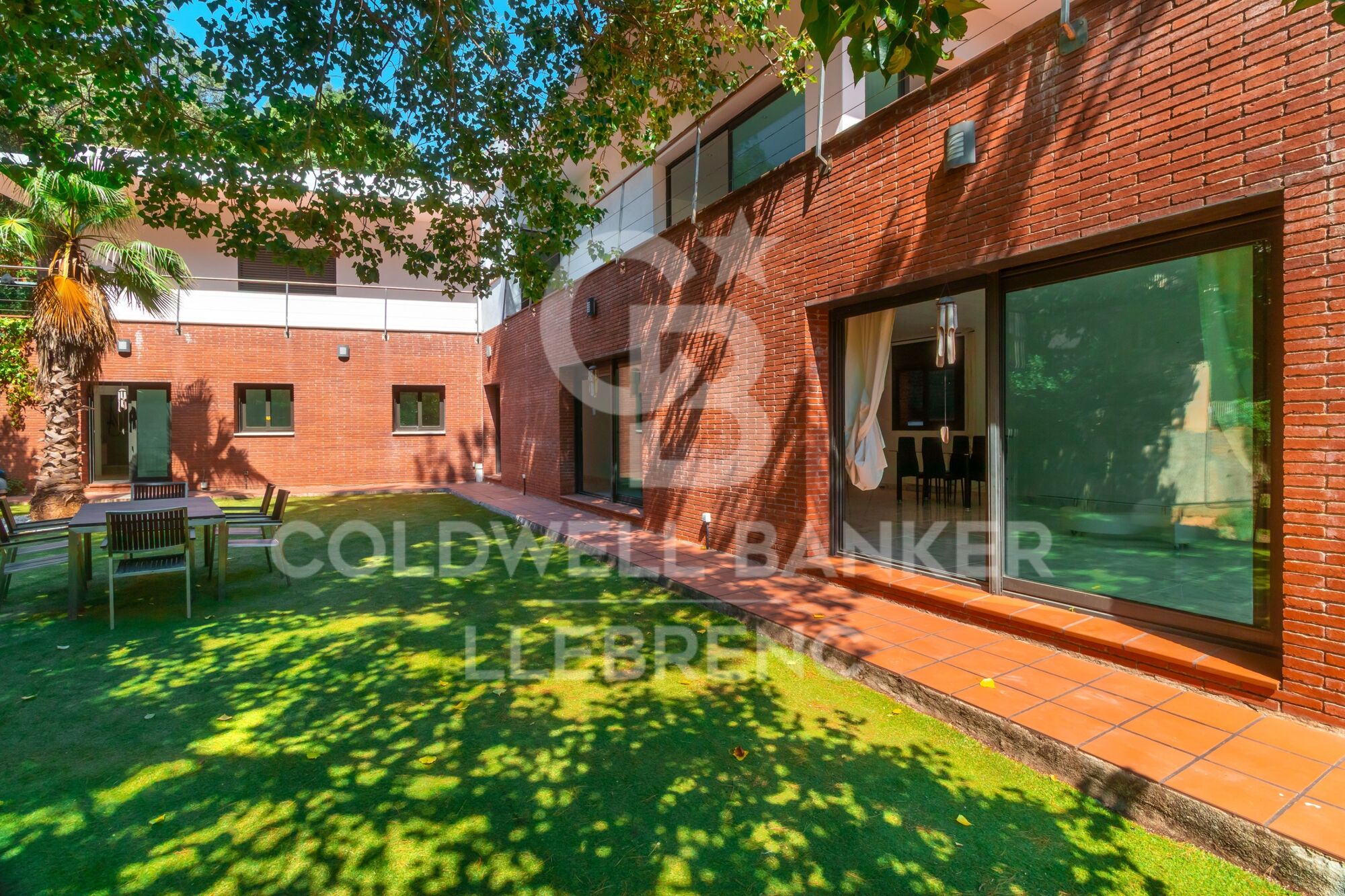 MAGNIFICENT HOUSE WITH POOL AND GARDEN IN CAN CORTÉS