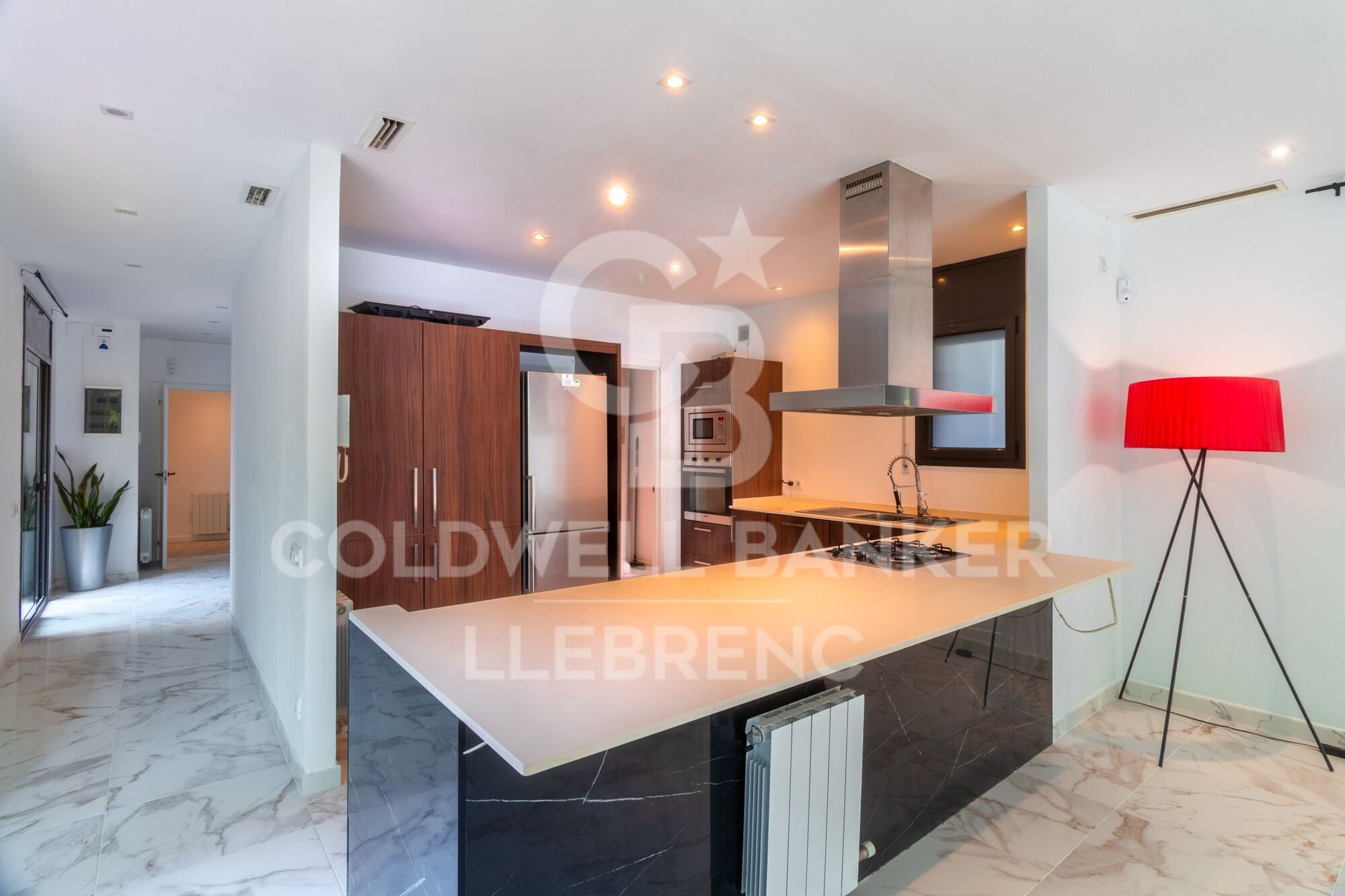 Espectacular casa unifamiliar e venta con jardín y piscina de 507 m² con piscina y jardín en Can Cortés