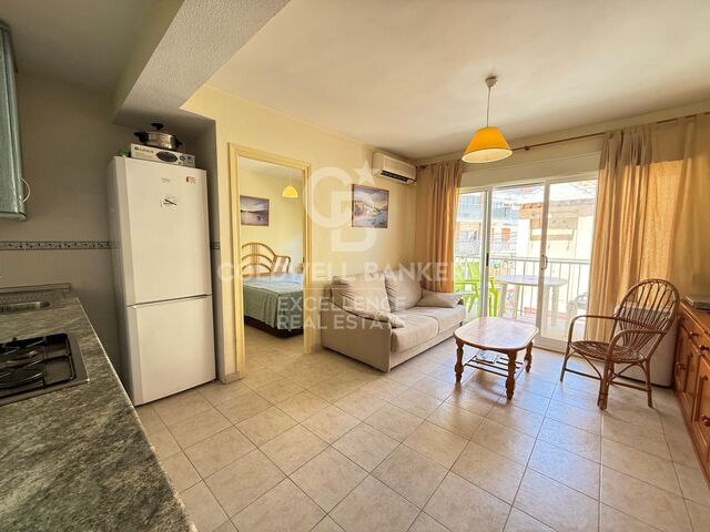 Coqueto apartamento a 100 metros del mar en la Playa de Oliva