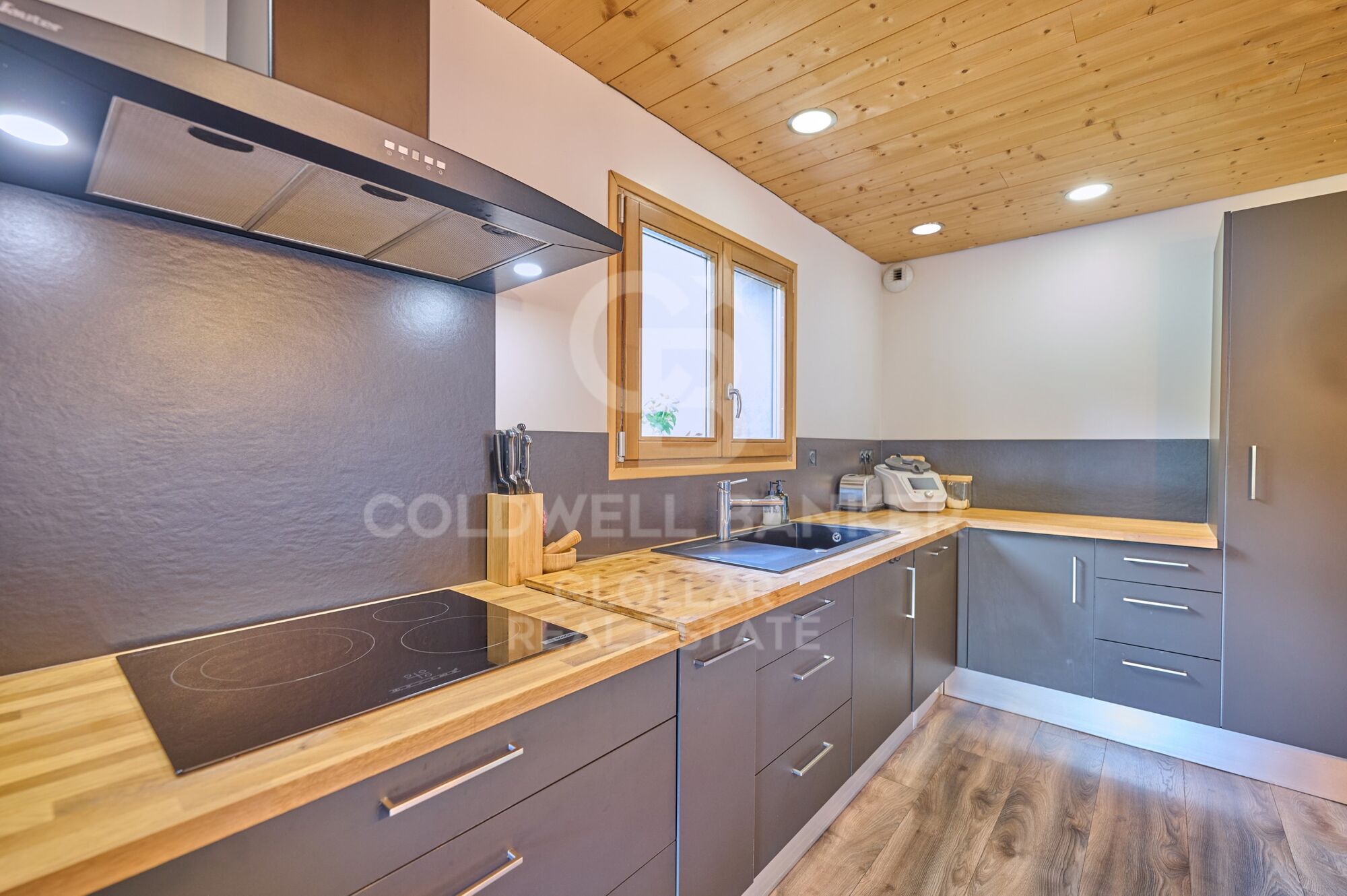 Maison individuelle d'occasion avec vue sur le jardin privé à Latour-de-Carol
