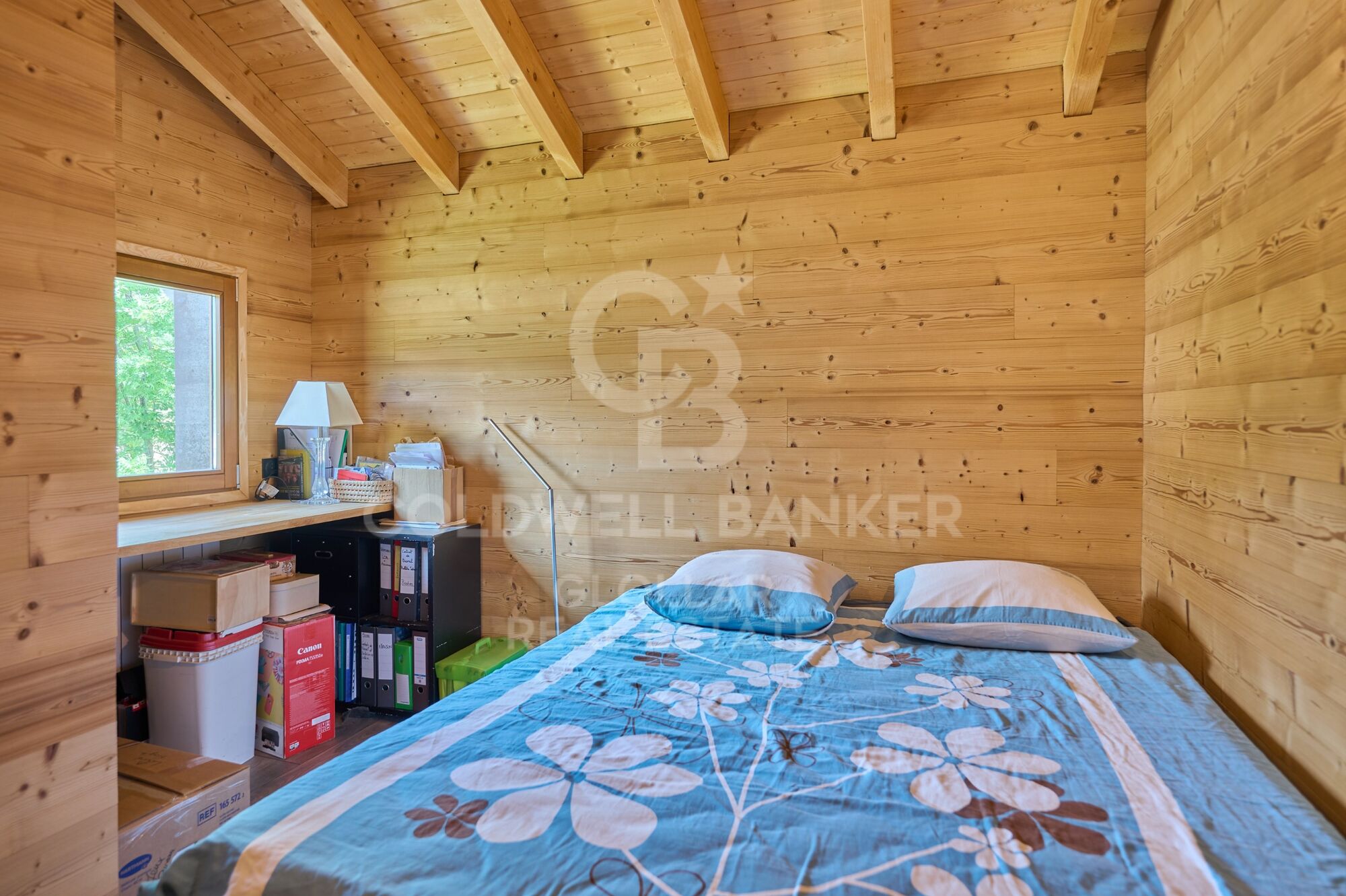 Pre-owned detached house with private garden views in Latour-de-Carol