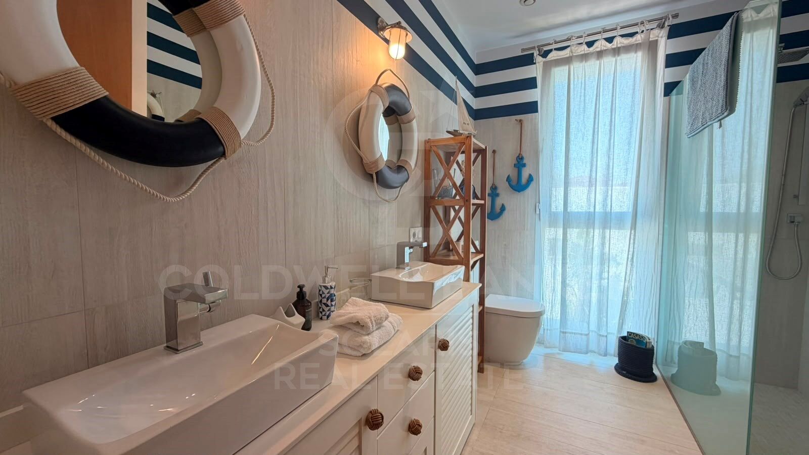 Vivez la Méditerranée avec un confort maximal dans cette villa exclusive en location à Dénia