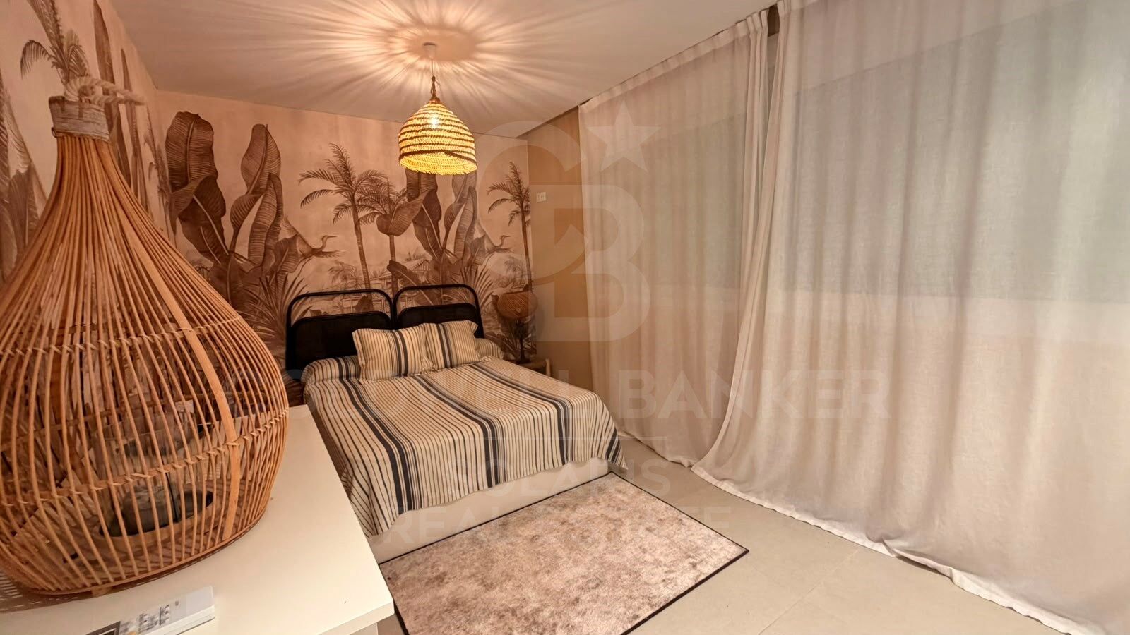 Exklusive Designervilla mit privatem Pool und Panoramablick in Dénia