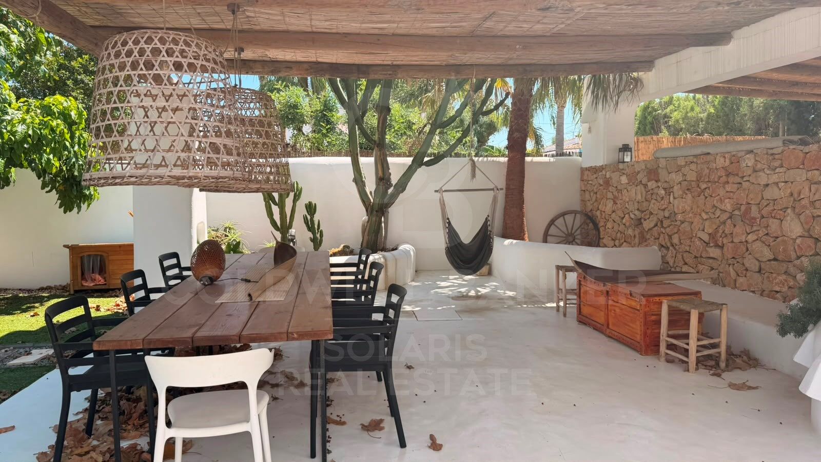 Exklusive Designervilla mit privatem Pool und Panoramablick in Dénia