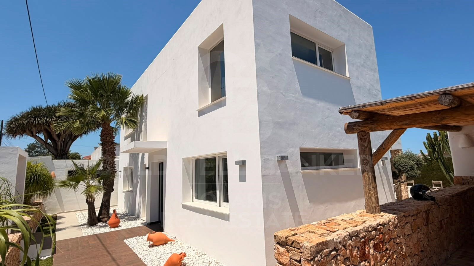 Exklusive Designervilla mit privatem Pool und Panoramablick in Dénia