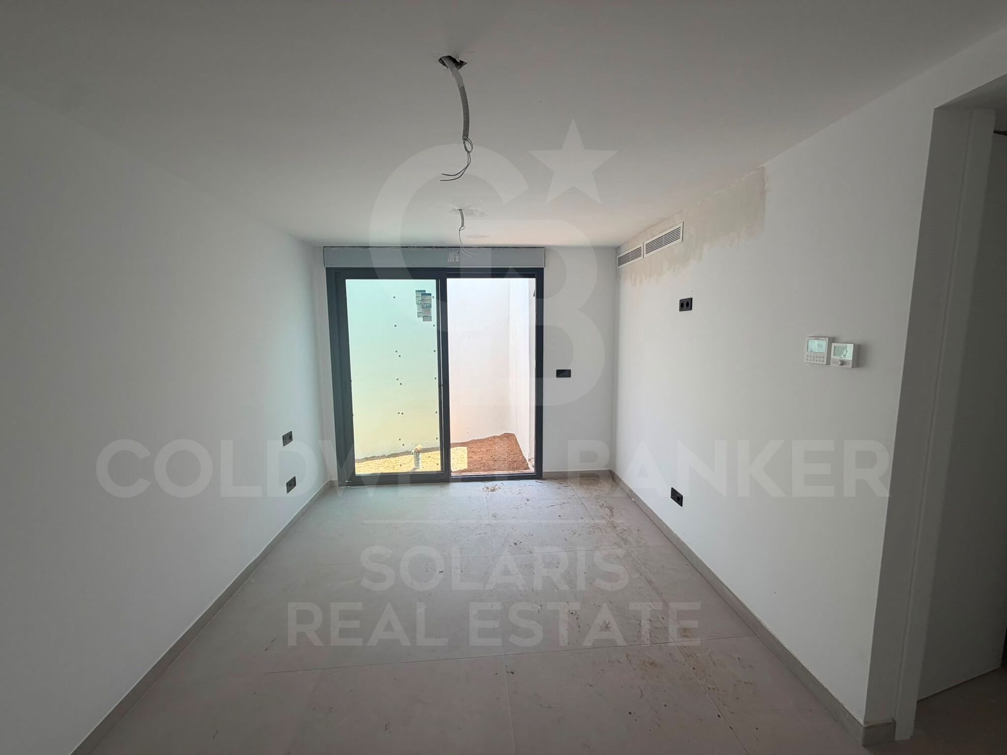 Exklusive Neubau-Villa im Ibiza-Stil in Jávea mit Infinity-Pool und Panoramablick
