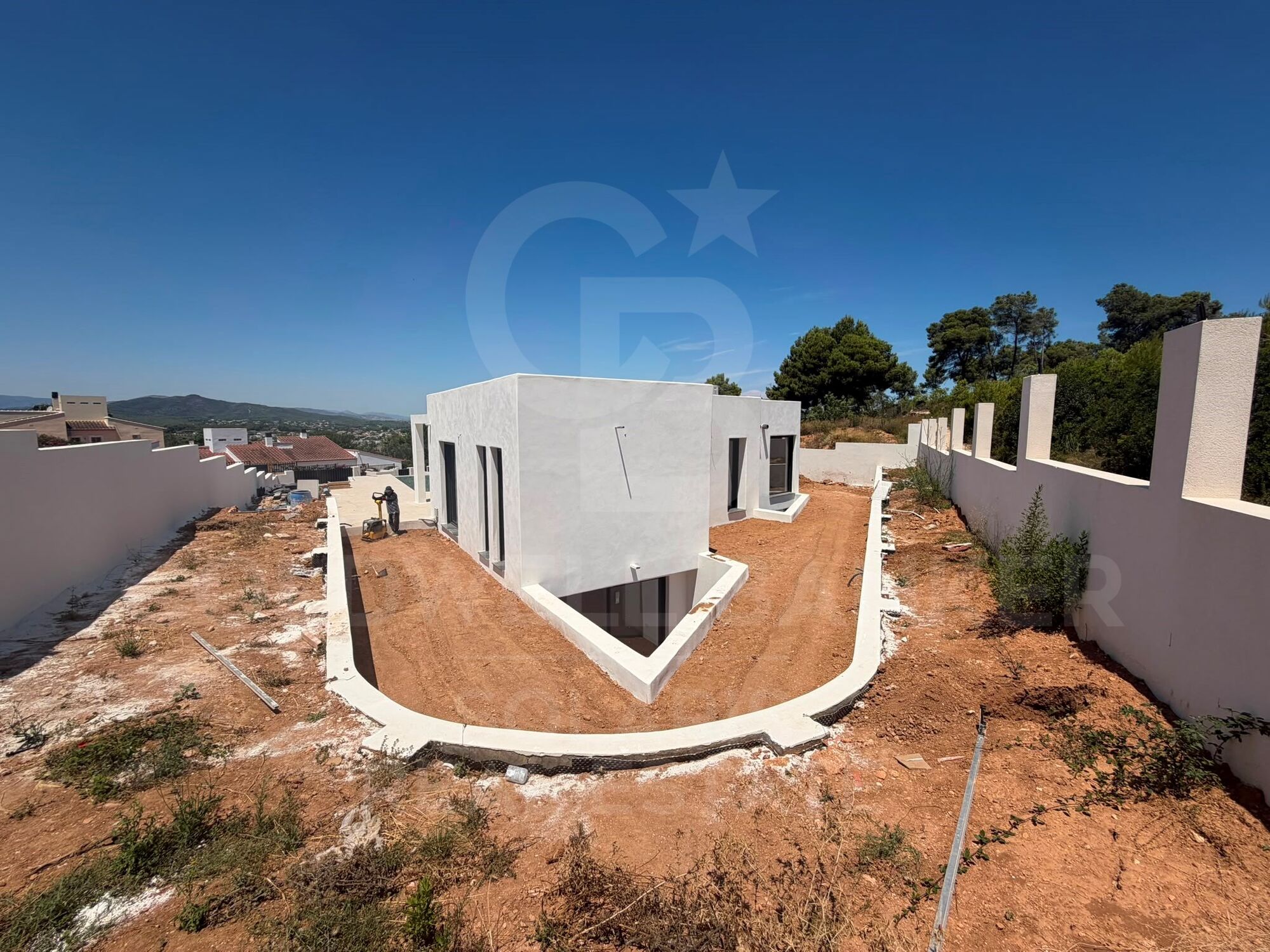 Exklusive Neubau-Villa im Ibiza-Stil in Jávea mit Infinity-Pool und Panoramablick