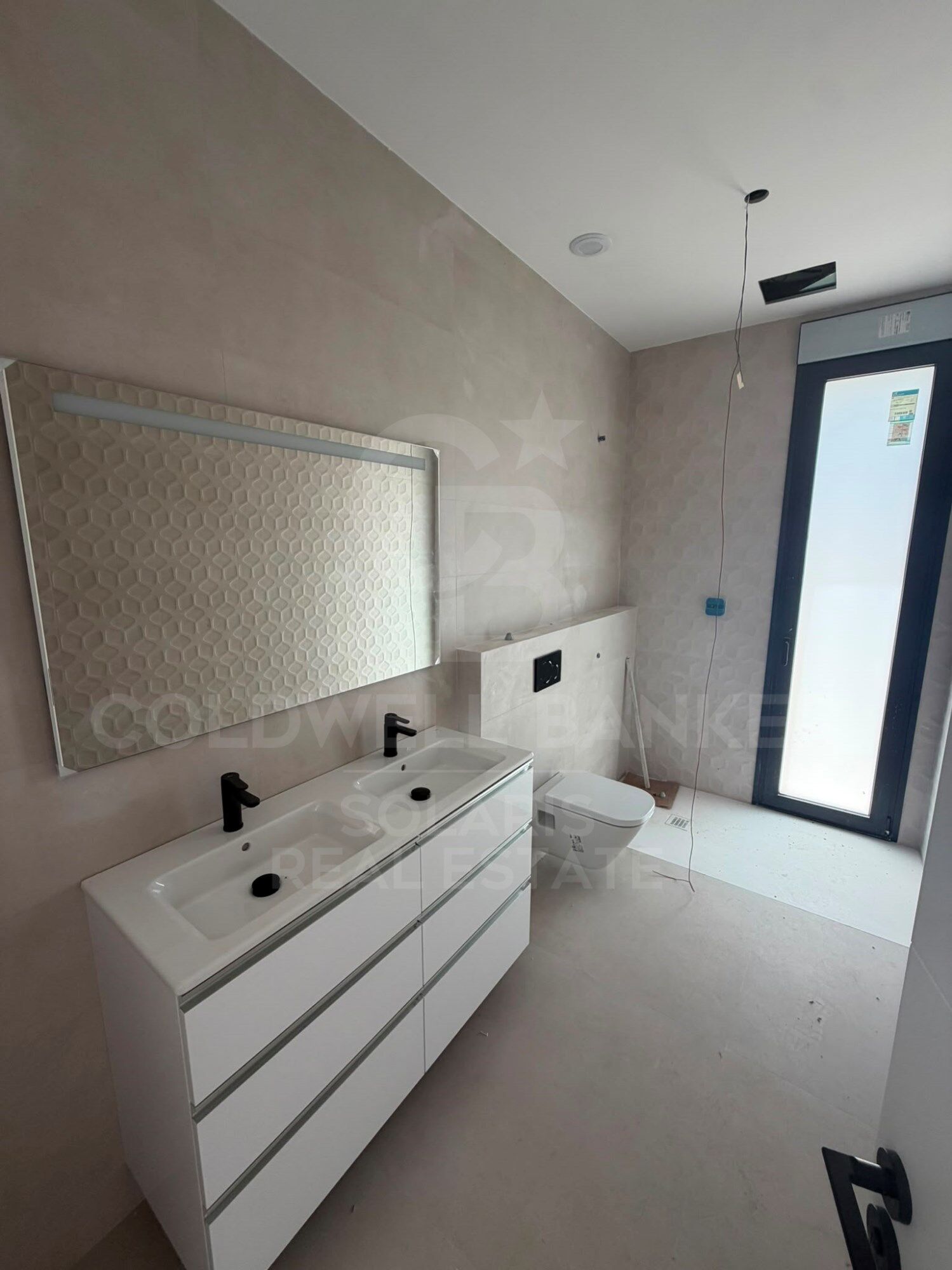 Exclusiva villa de obra nueva de estilo ibicenco en Jávea con piscina infinita y vistas panorámicas