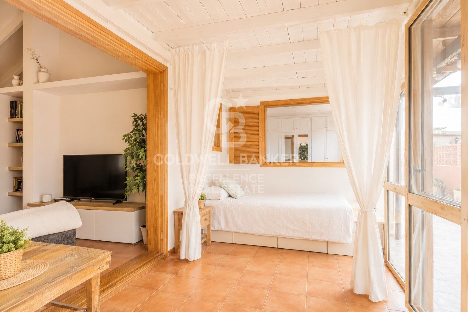 Une Villa Côtière d'Exception dans le Quartier Résidentiel le Plus Recherché de Corralejo