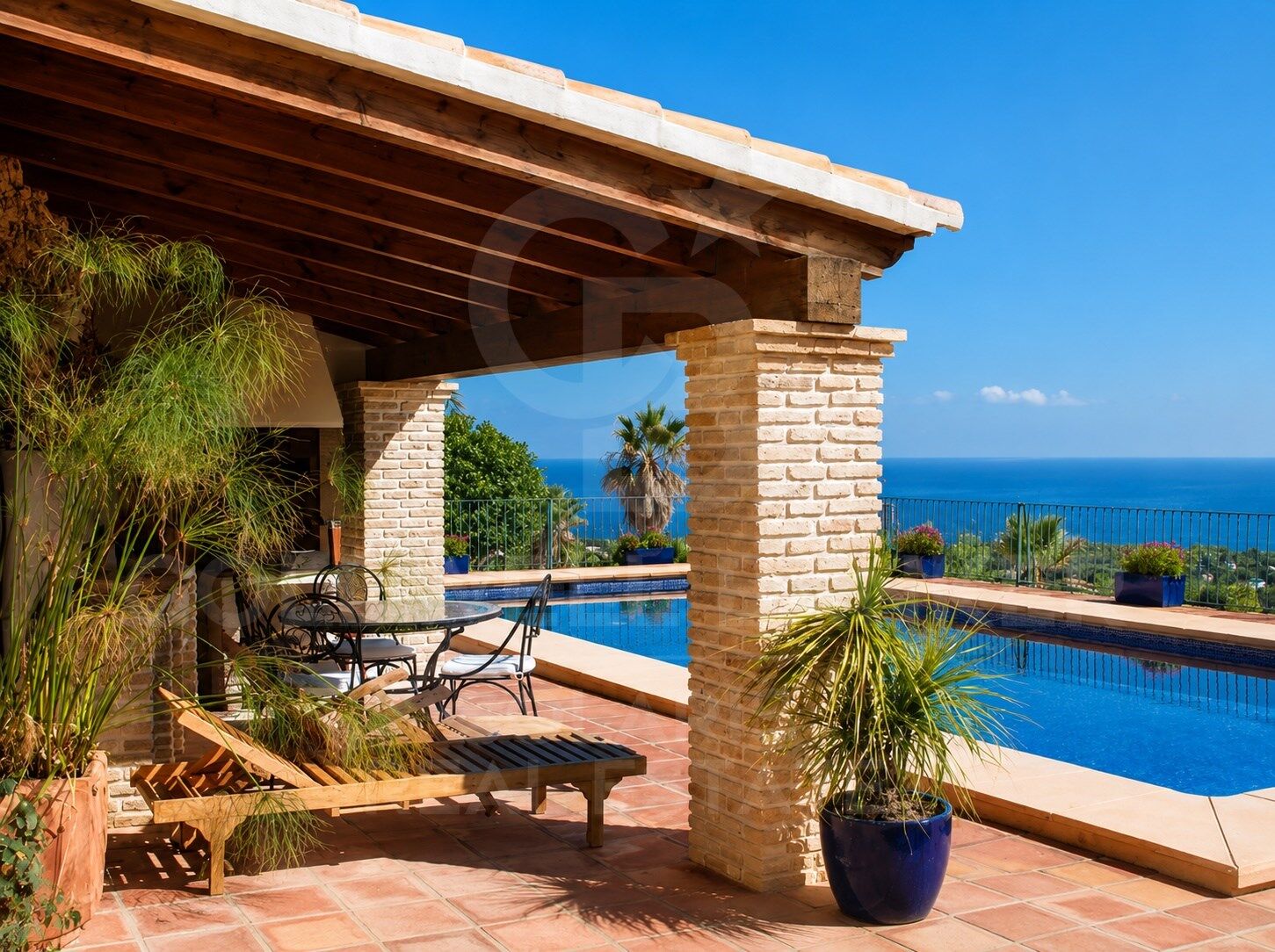VILLA BENISSA DE ESTILO CLÁSICO - VISTA PANORÁMICA