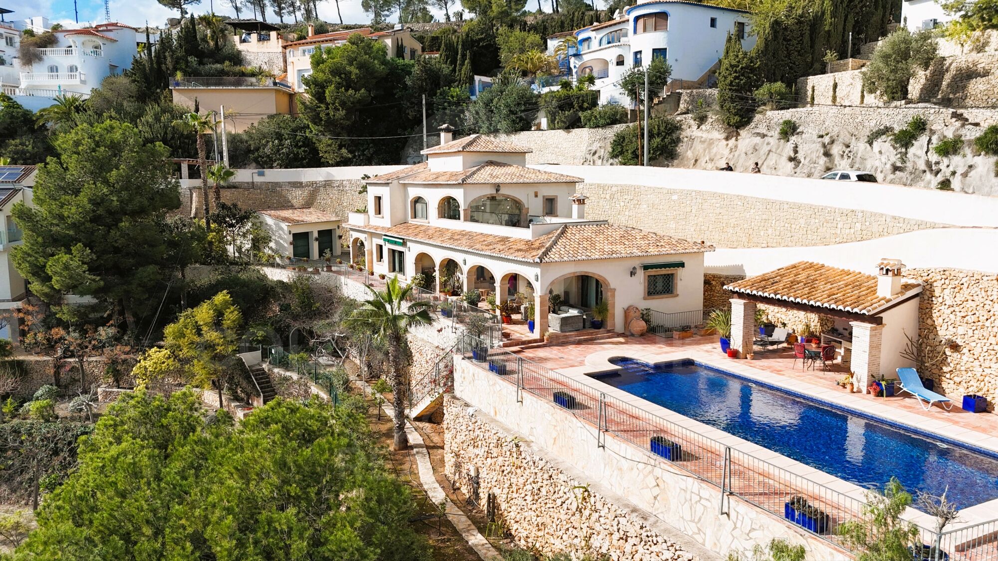 VILLA BENISSA DE ESTILO CLÁSICO - VISTA PANORÁMICA