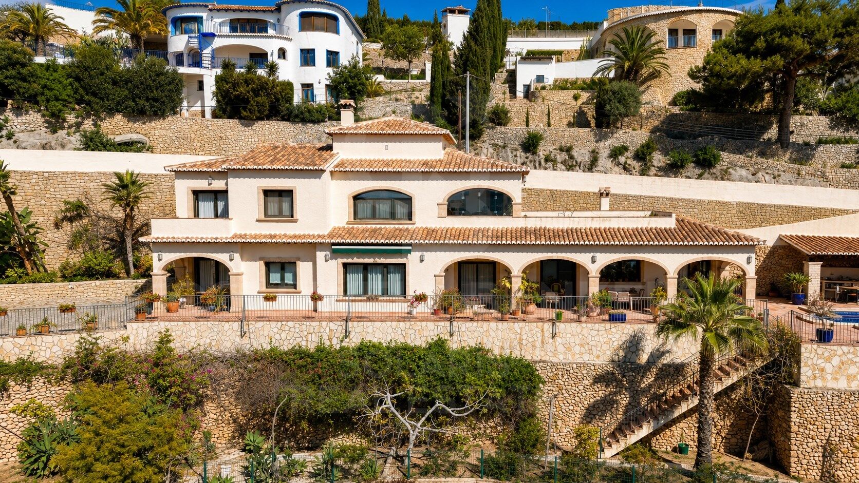 VILLA BENISSA DE ESTILO CLÁSICO - VISTA PANORÁMICA