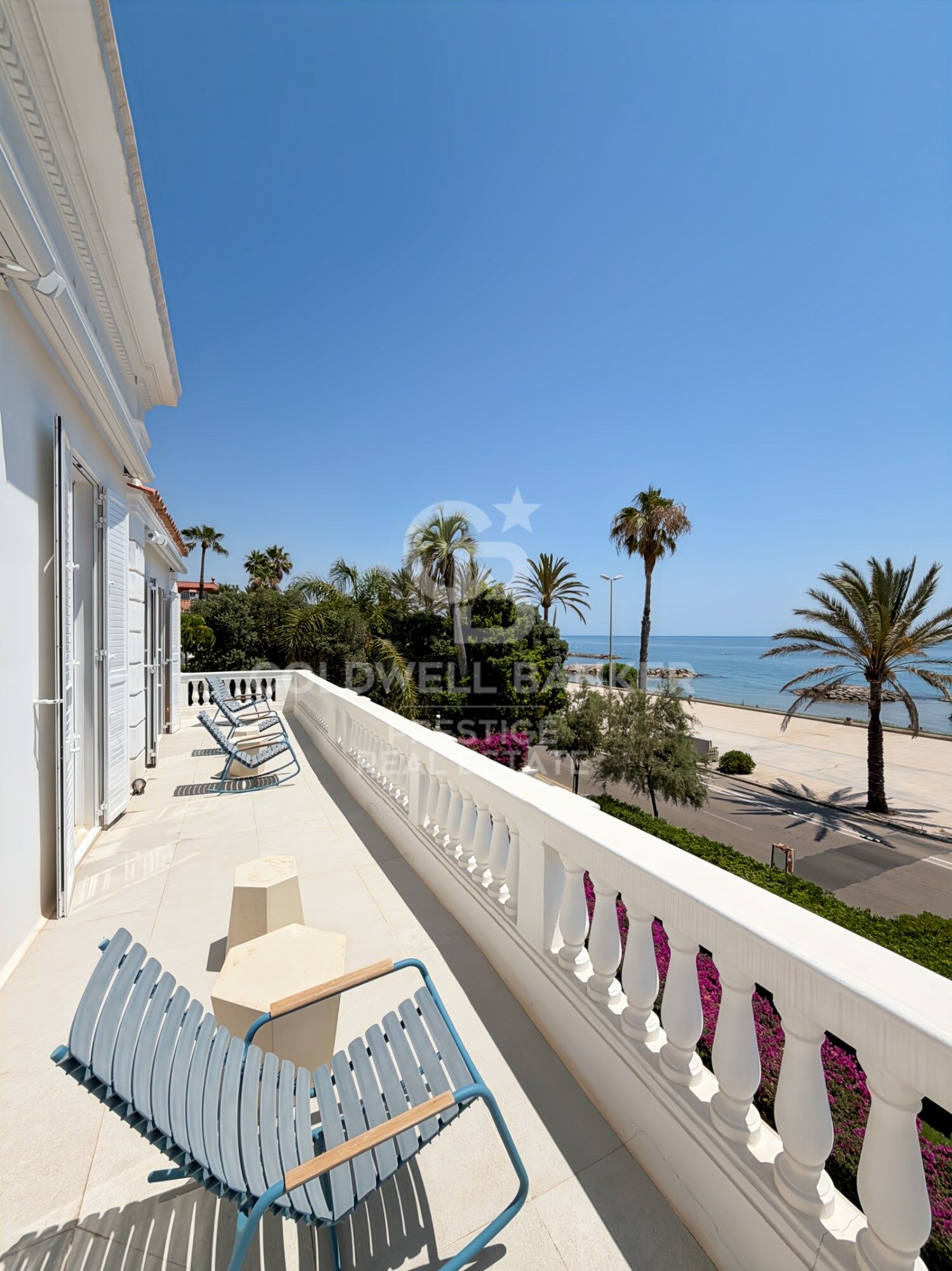 Villa histórica de lujo en primera línea de mar en Sitges · Terramar