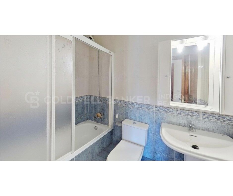 Amplio y luminoso piso en venta en Bertamiráns con garaje y trastero