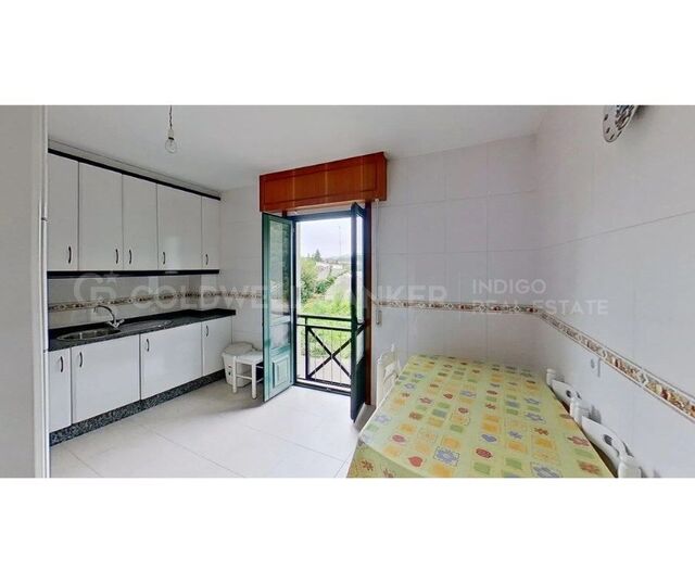 Amplio y luminoso piso en venta en Bertamiráns con garaje y trastero